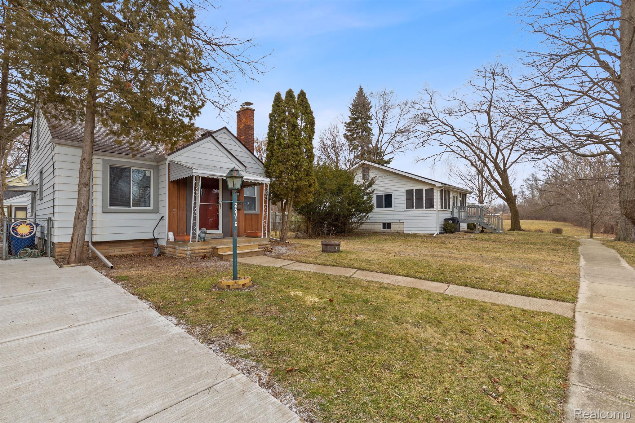 25316 IVANHOE