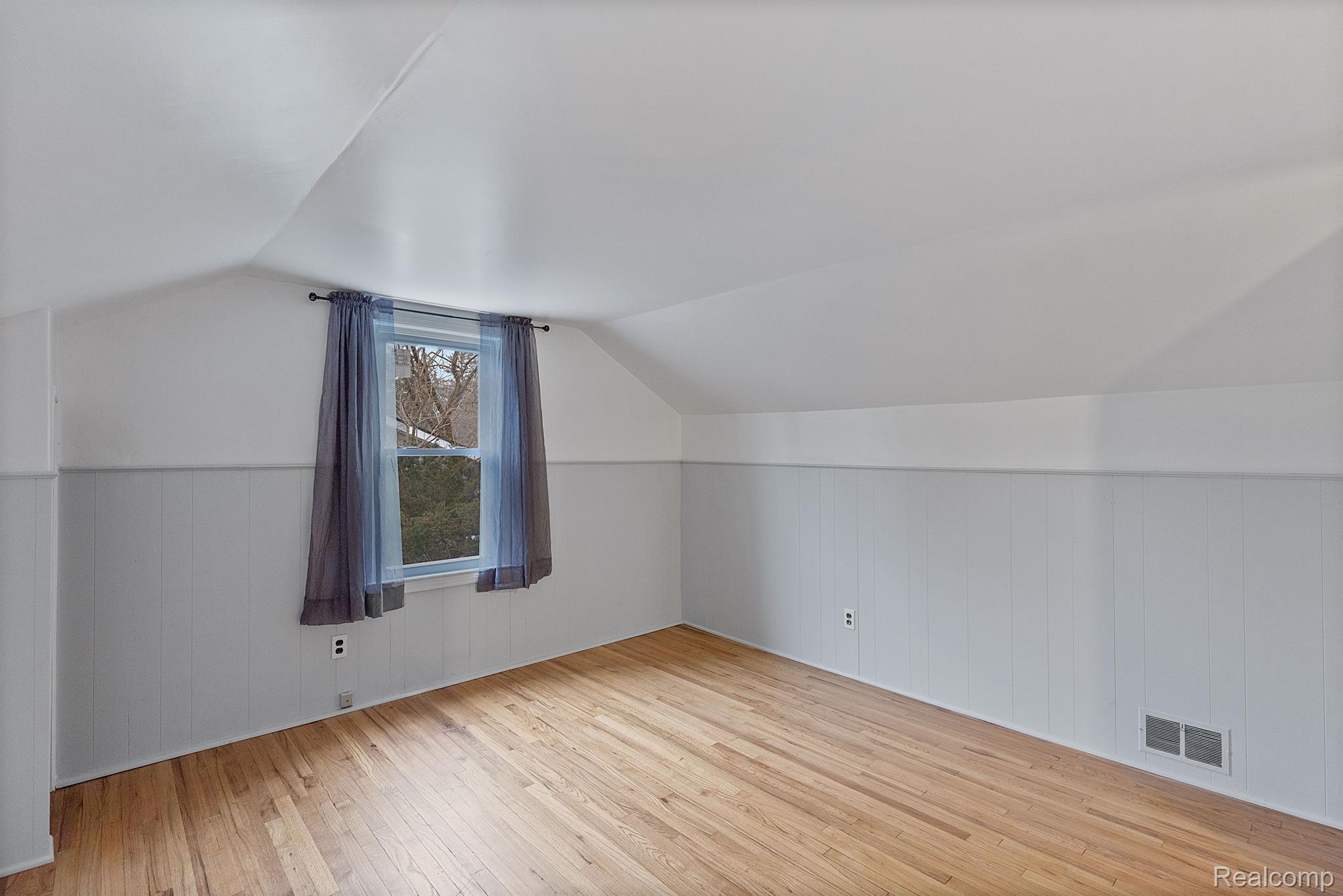 25316 IVANHOE