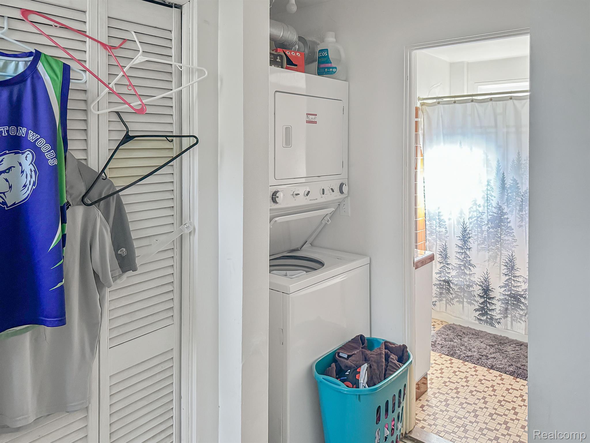 1024 FOUNTAIN Street