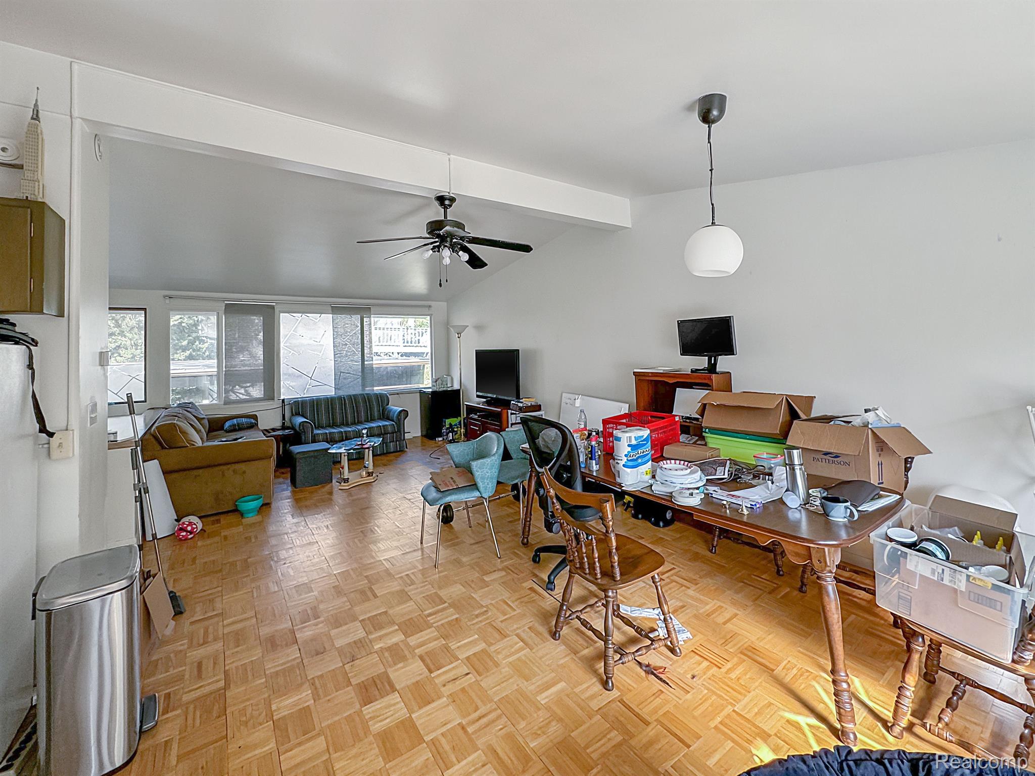 1024 FOUNTAIN Street