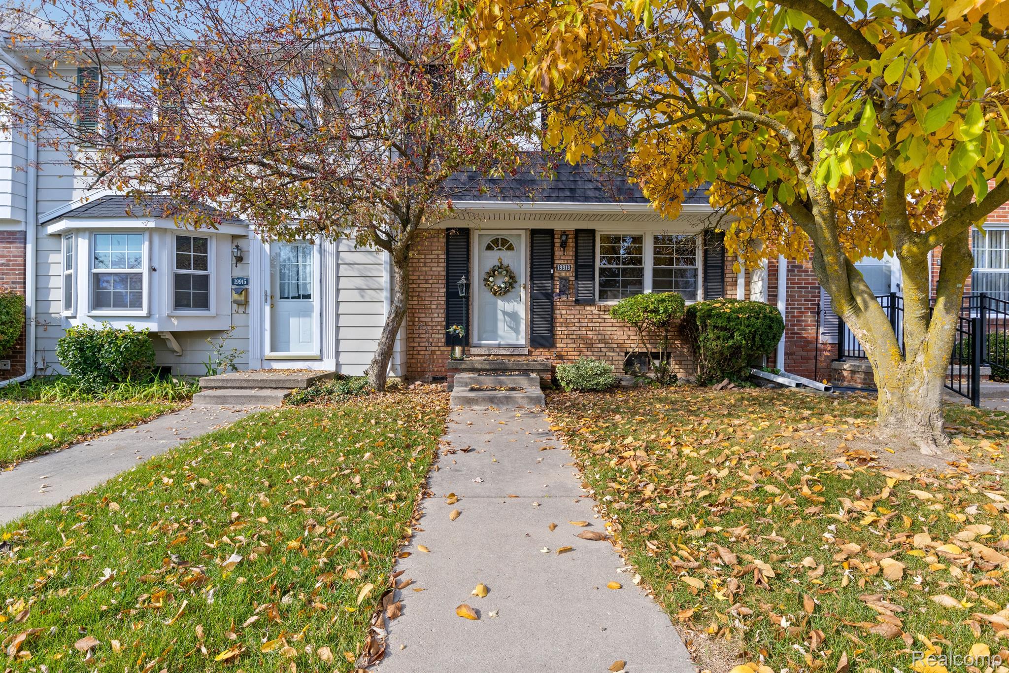 19919 SCHOOLHOUSE Court