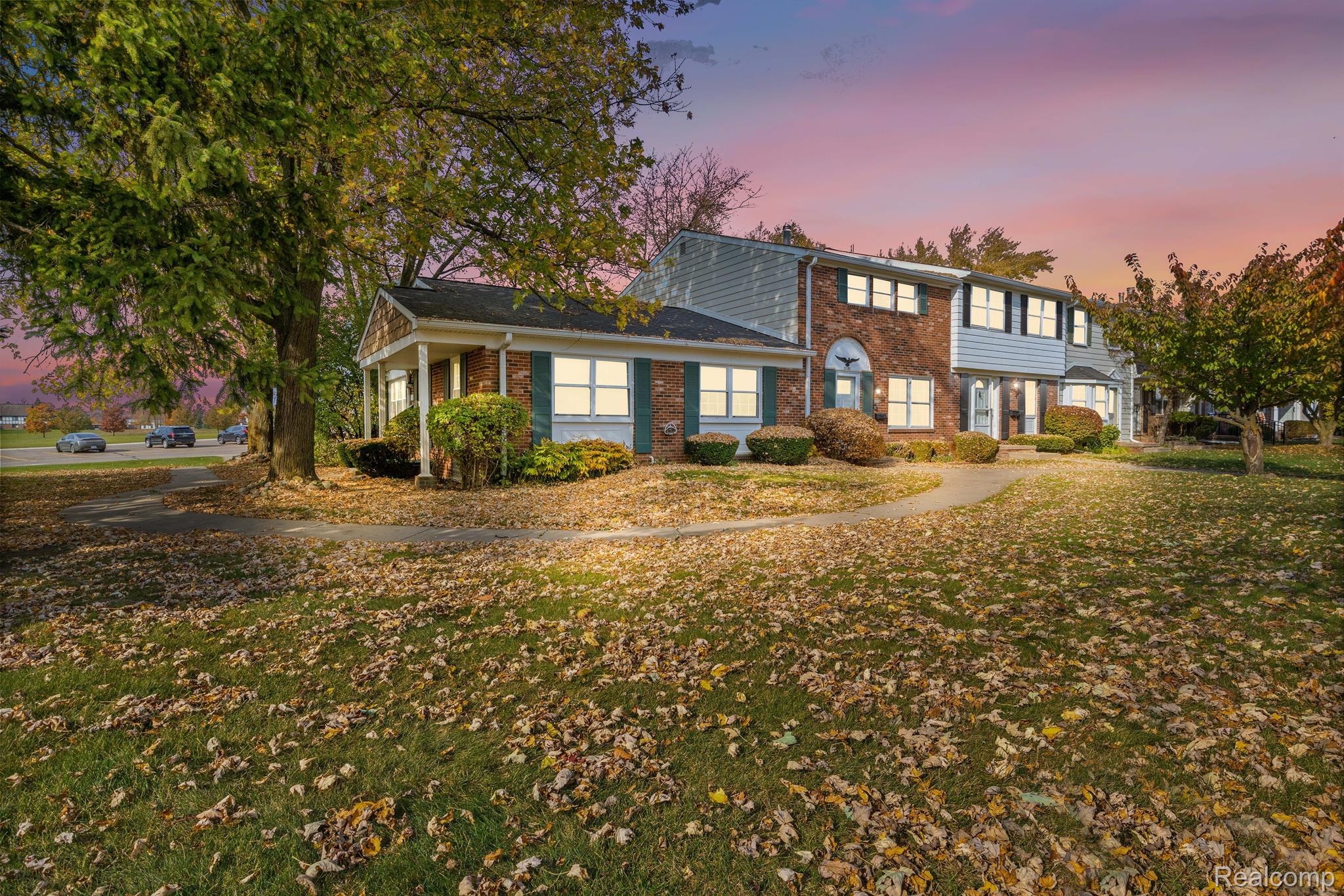 19919 SCHOOLHOUSE Court