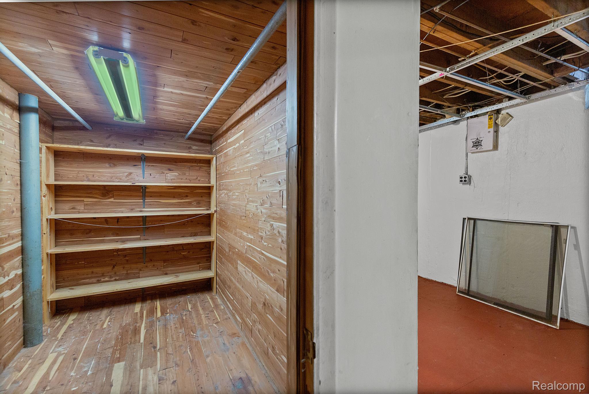 14530 LESLIE Avenue