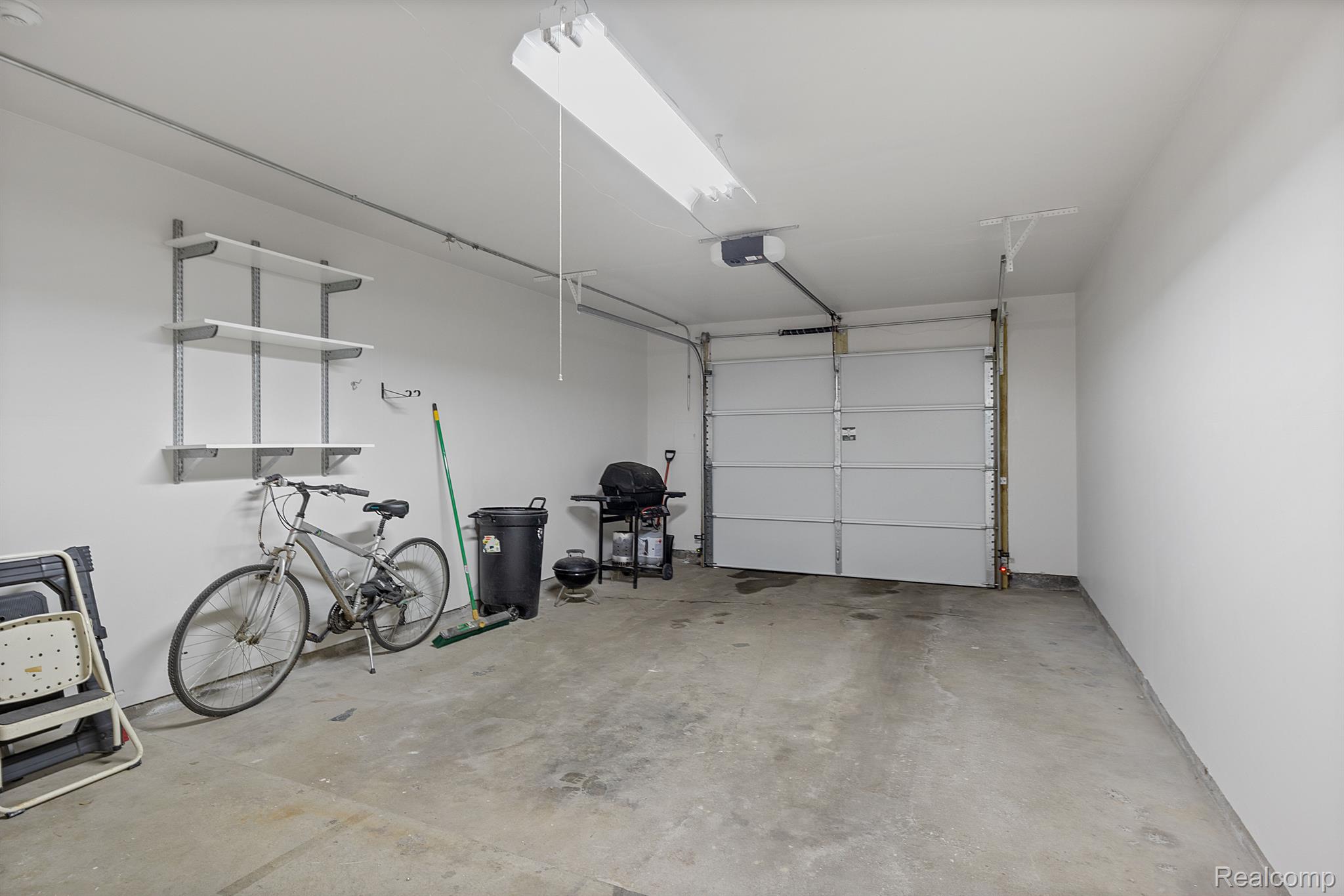 1684 ORCHARD Drive