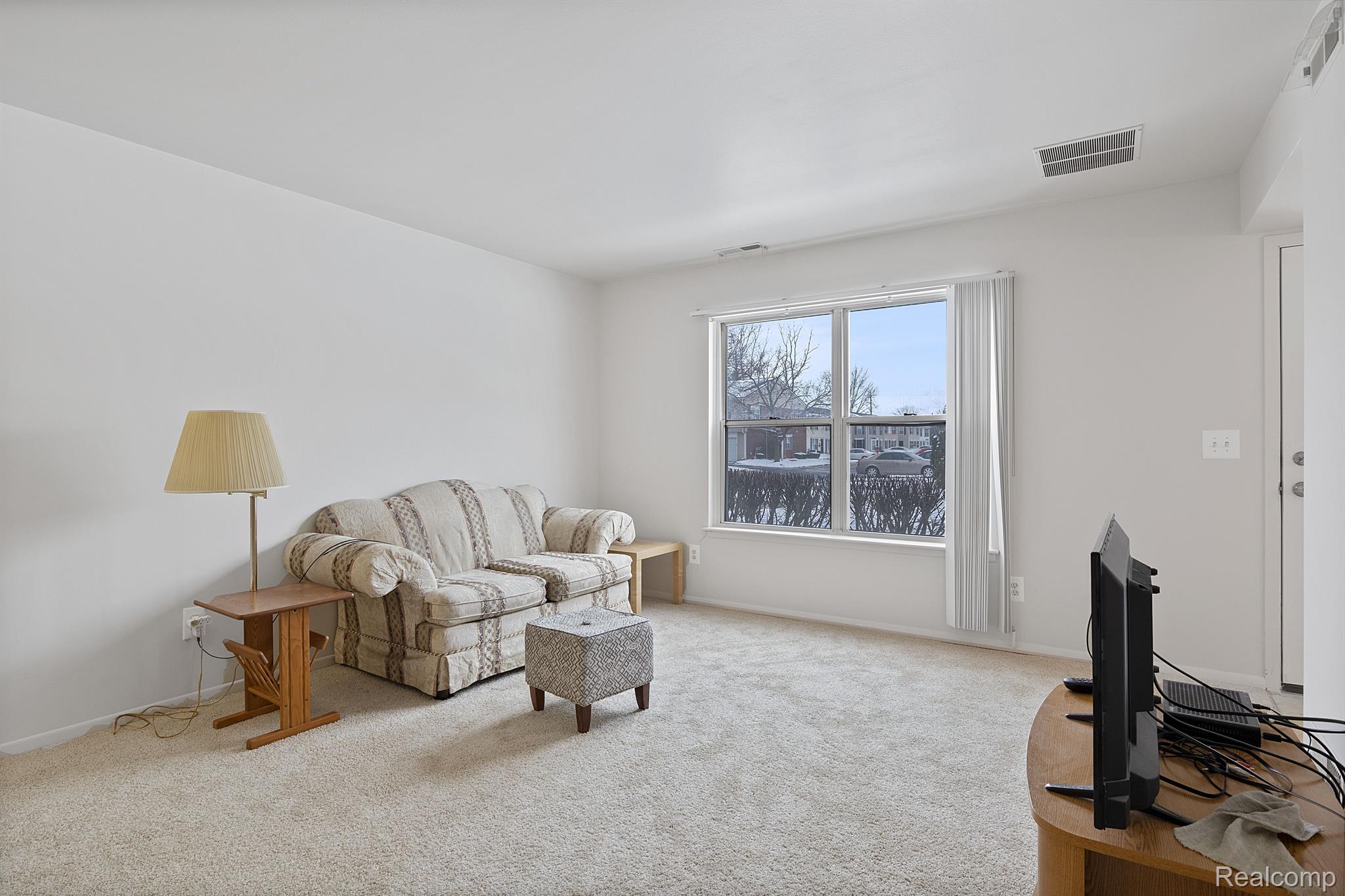 1684 ORCHARD Drive