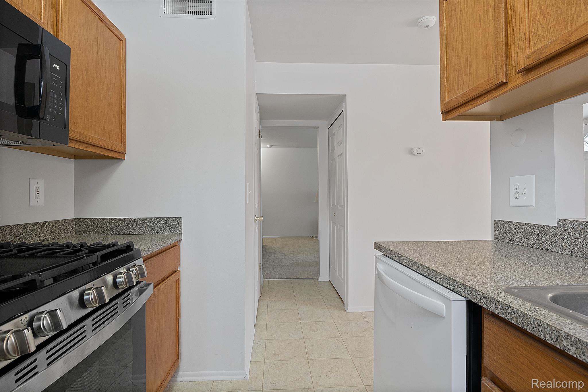 1684 ORCHARD Drive