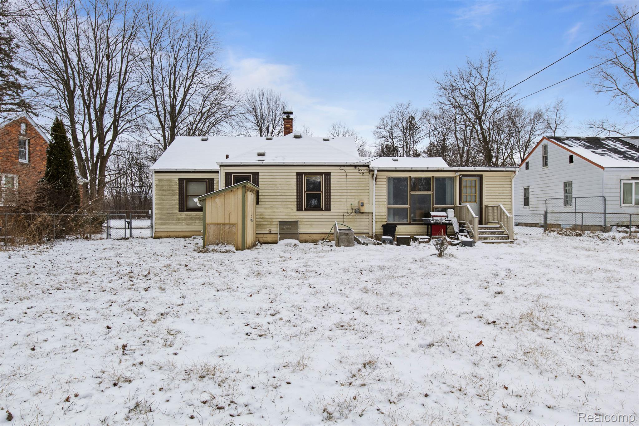 26932 W 6 MILE Road