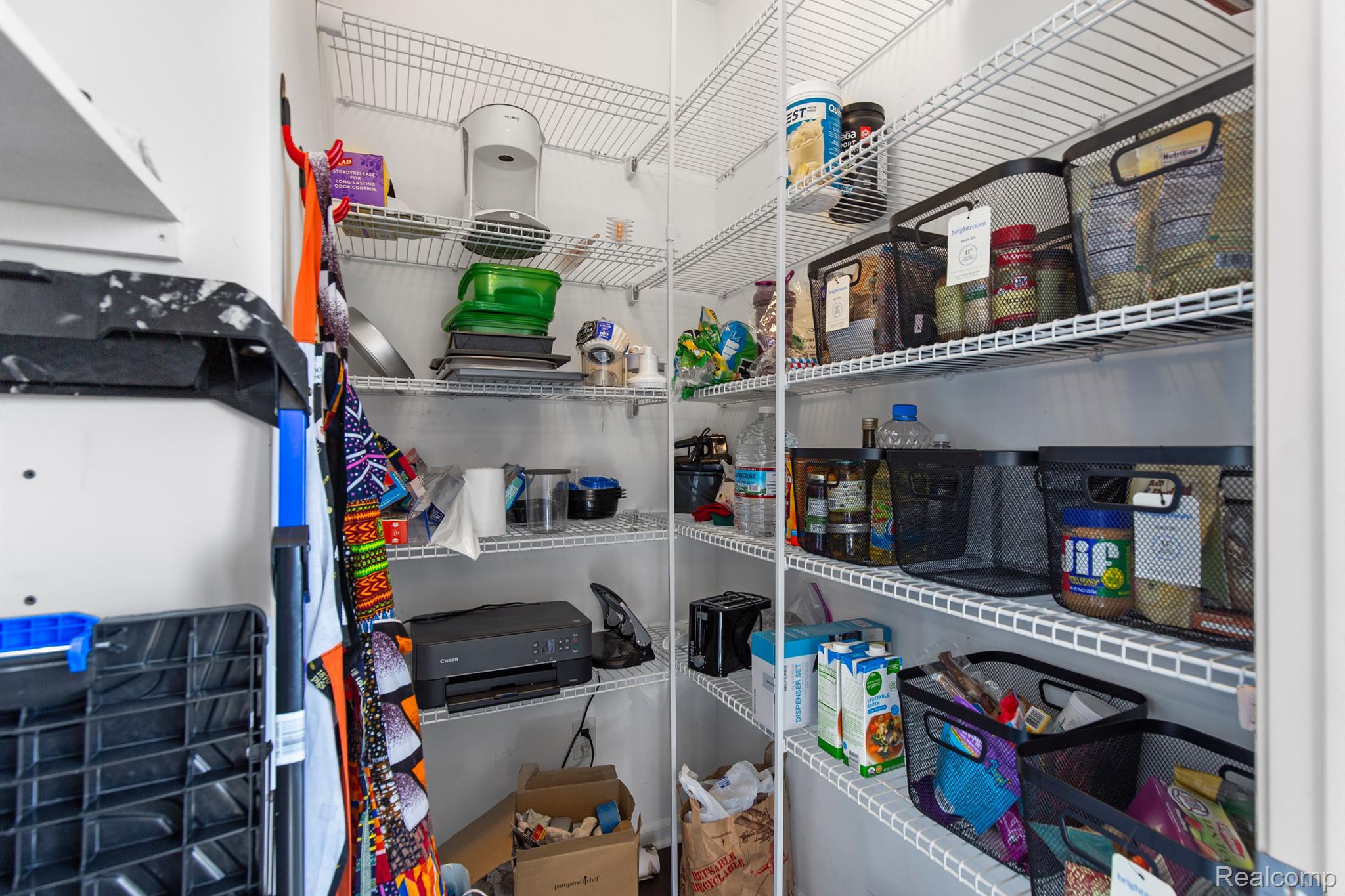 2221 TRUMBULL Street 6