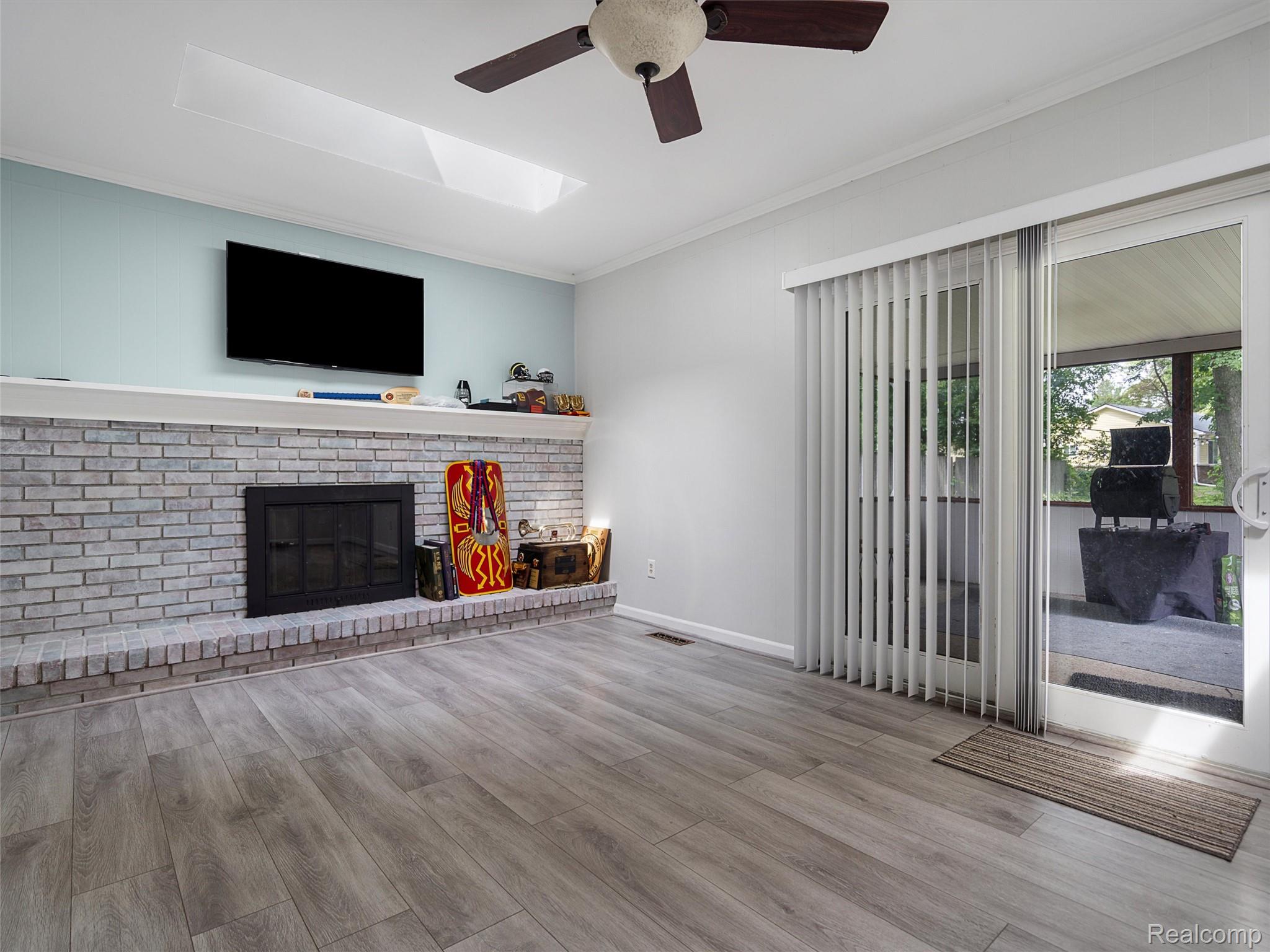 39488 Lanse Creuse Street