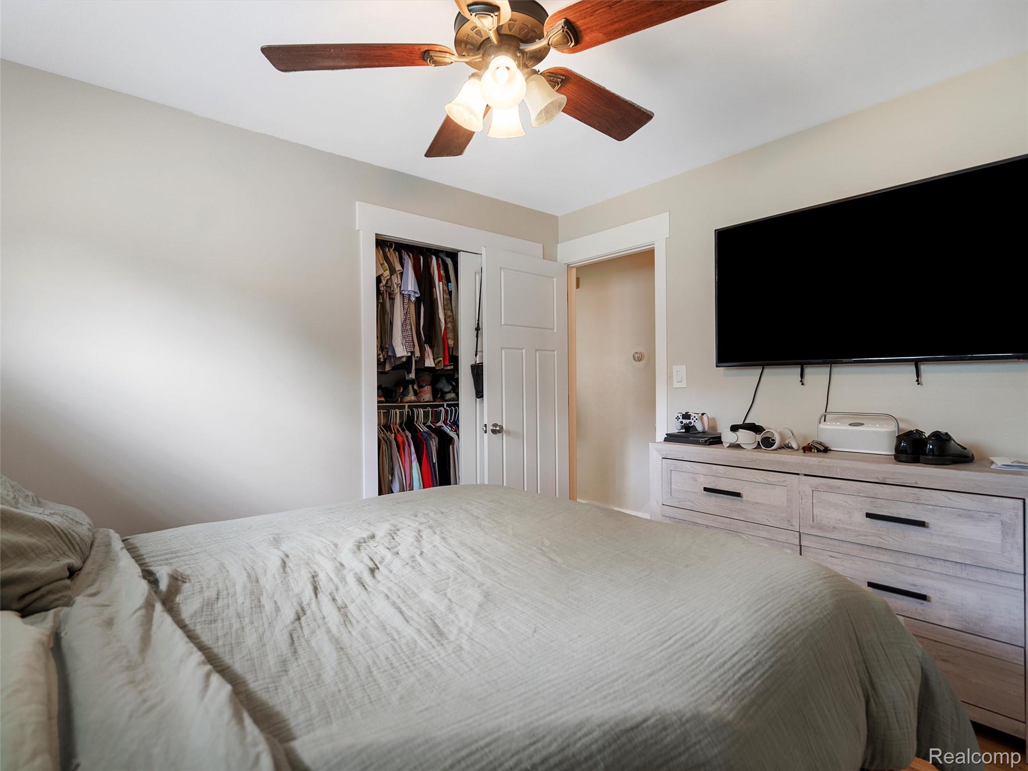 39488 Lanse Creuse Street