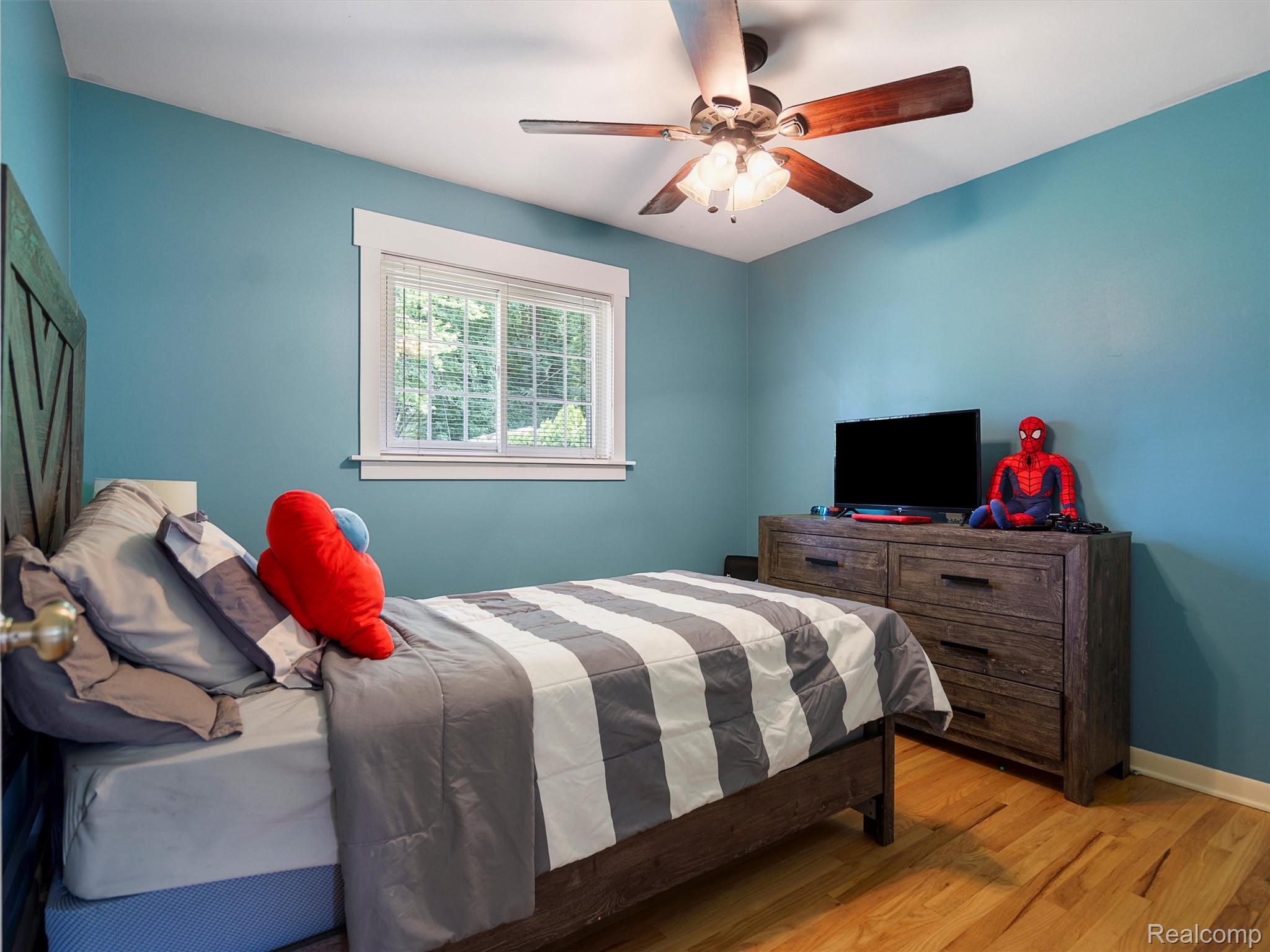 39488 Lanse Creuse Street