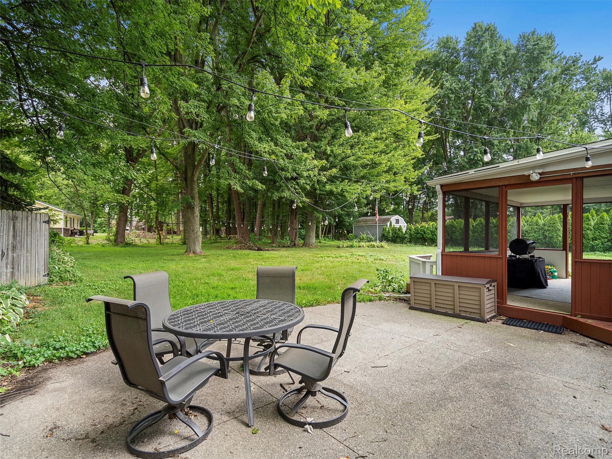 39488 Lanse Creuse Street