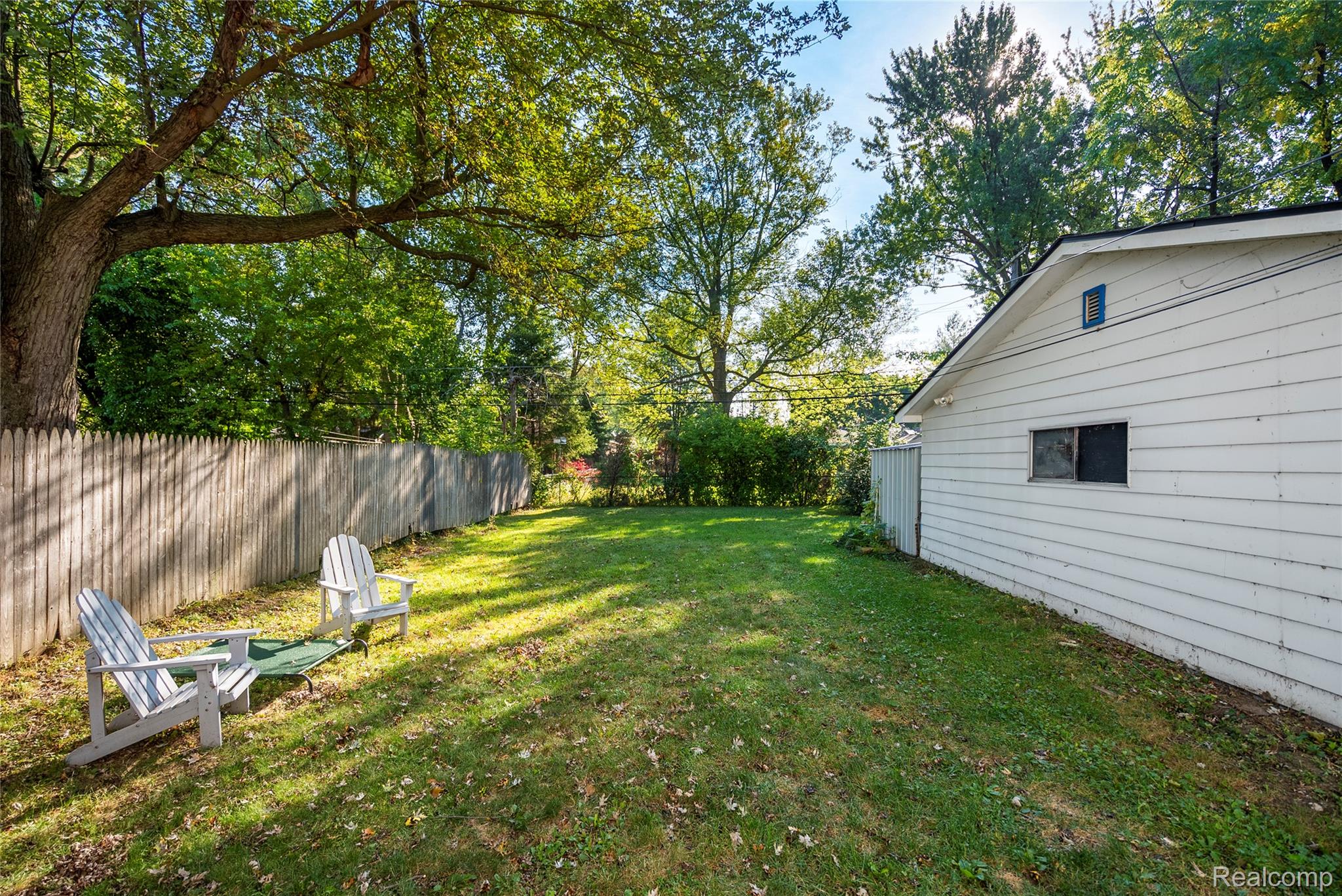 24282 Eleanor Avenue