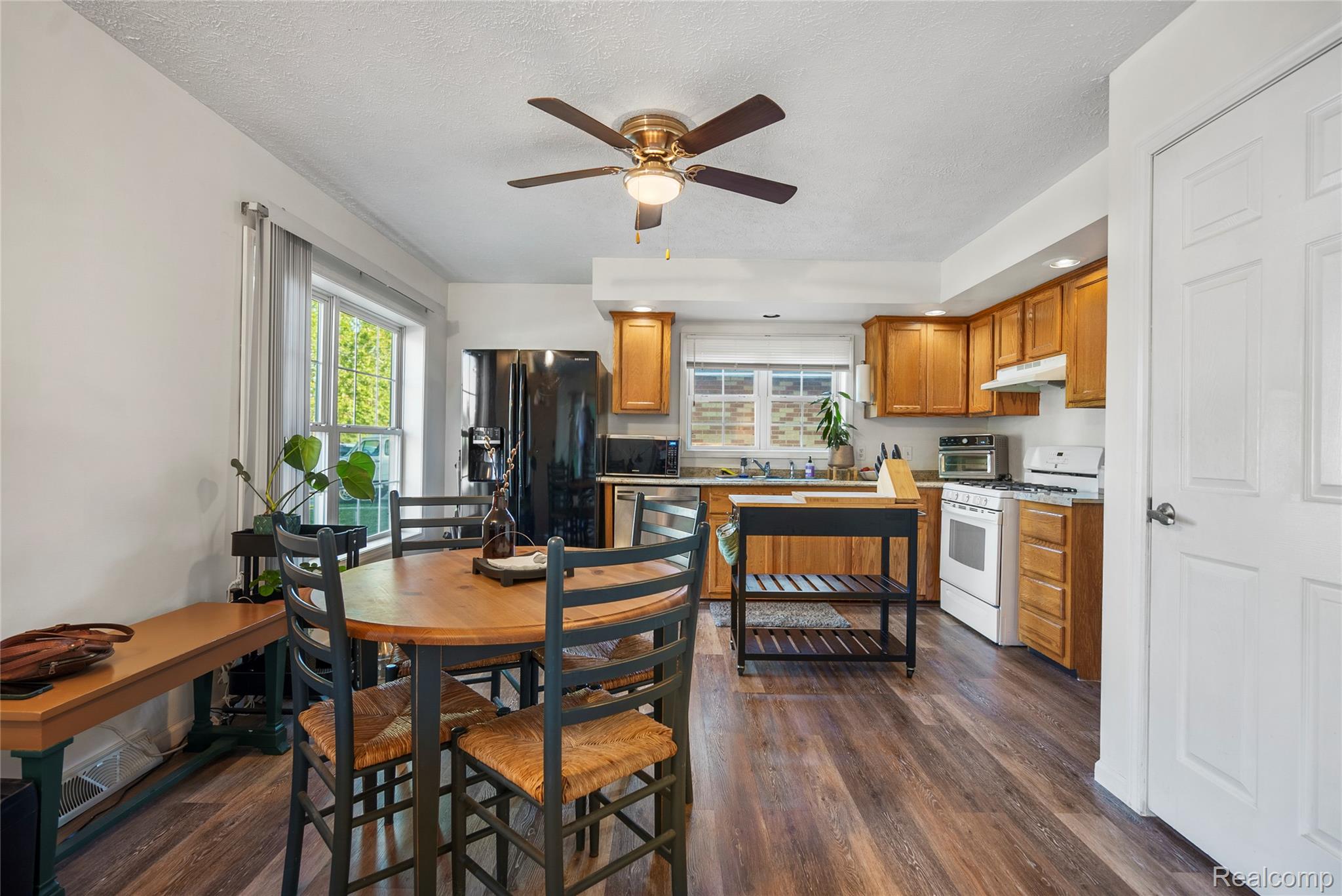 24282 Eleanor Avenue