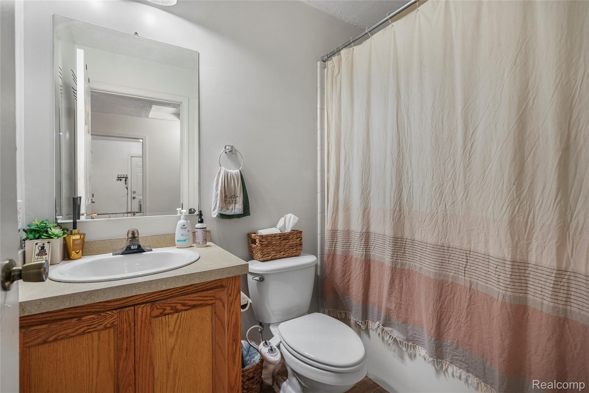 24282 Eleanor Avenue