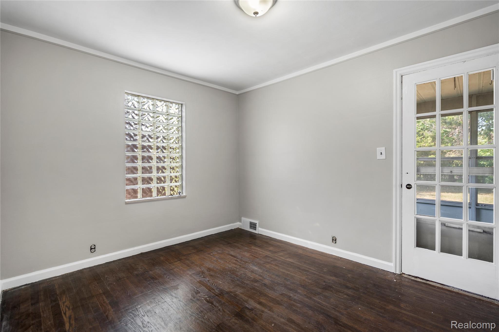 11313 Kinloch