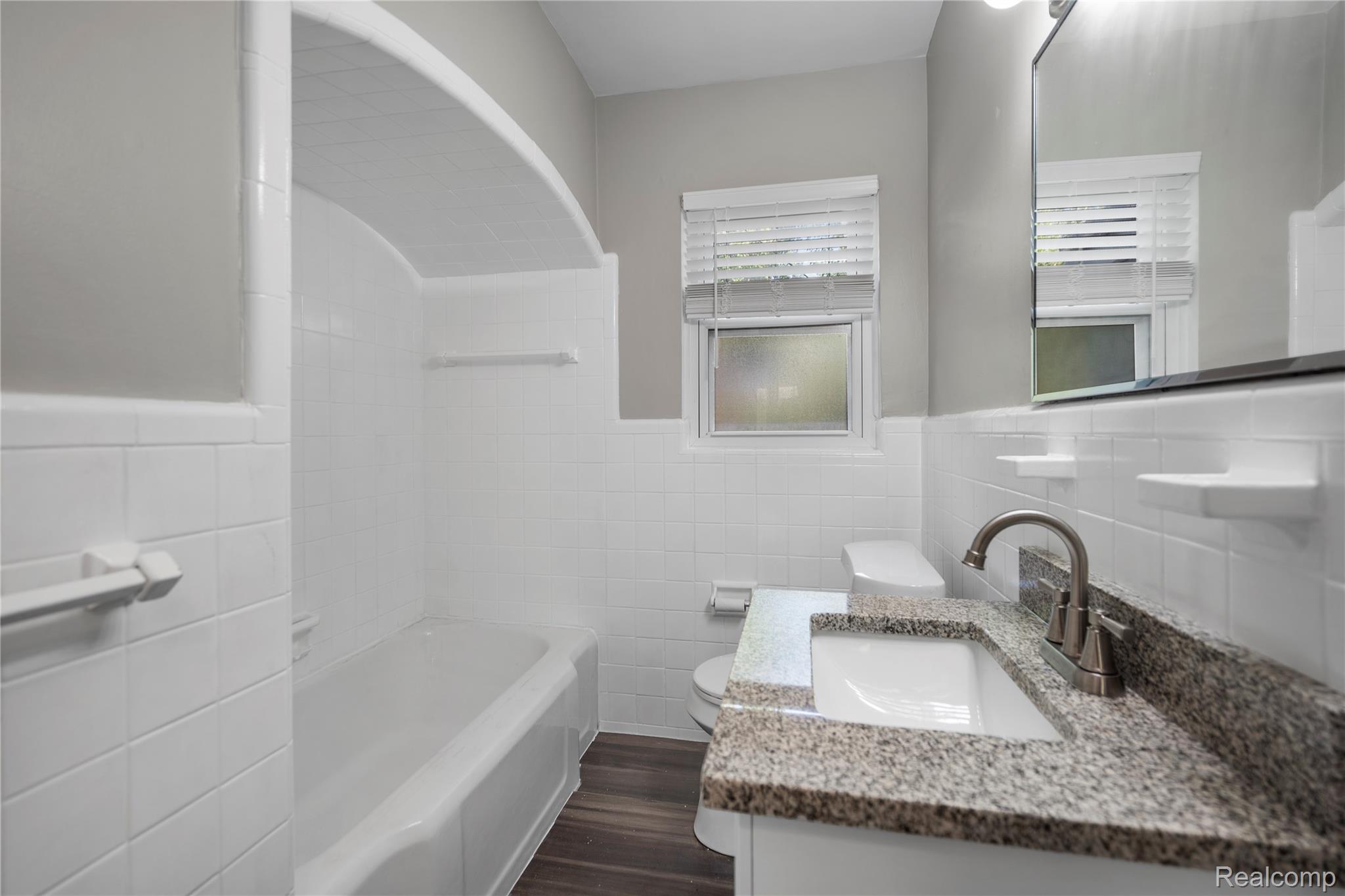 11313 Kinloch