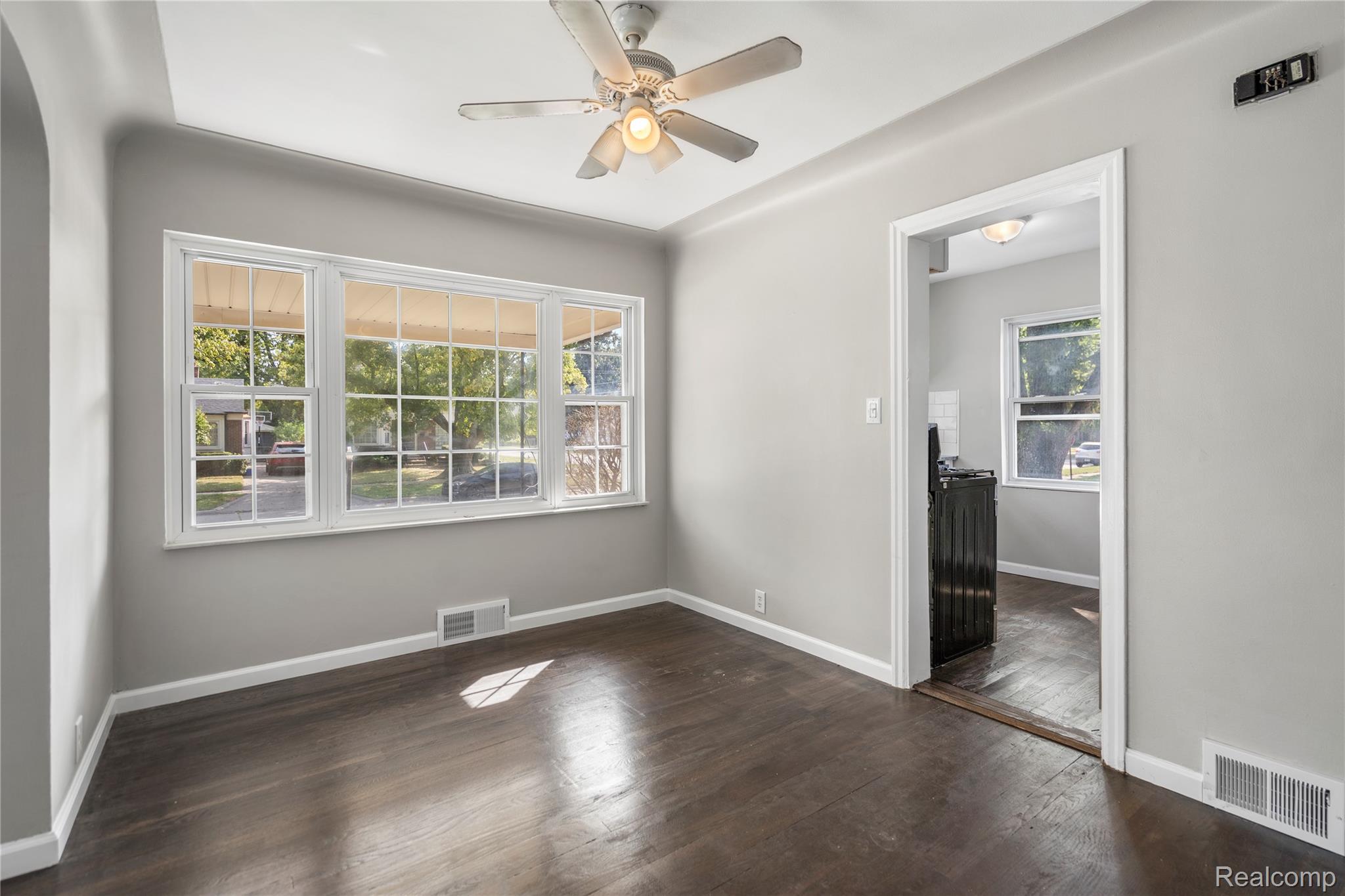 11313 Kinloch