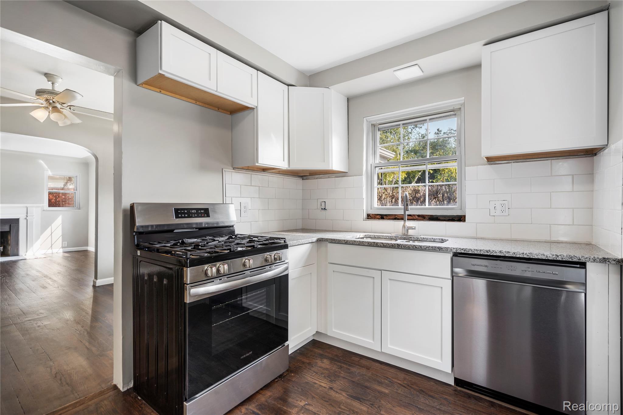 11313 Kinloch