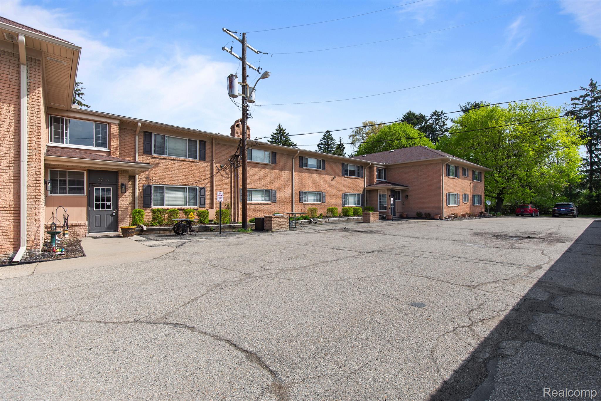 2247 WALTON Boulevard 46