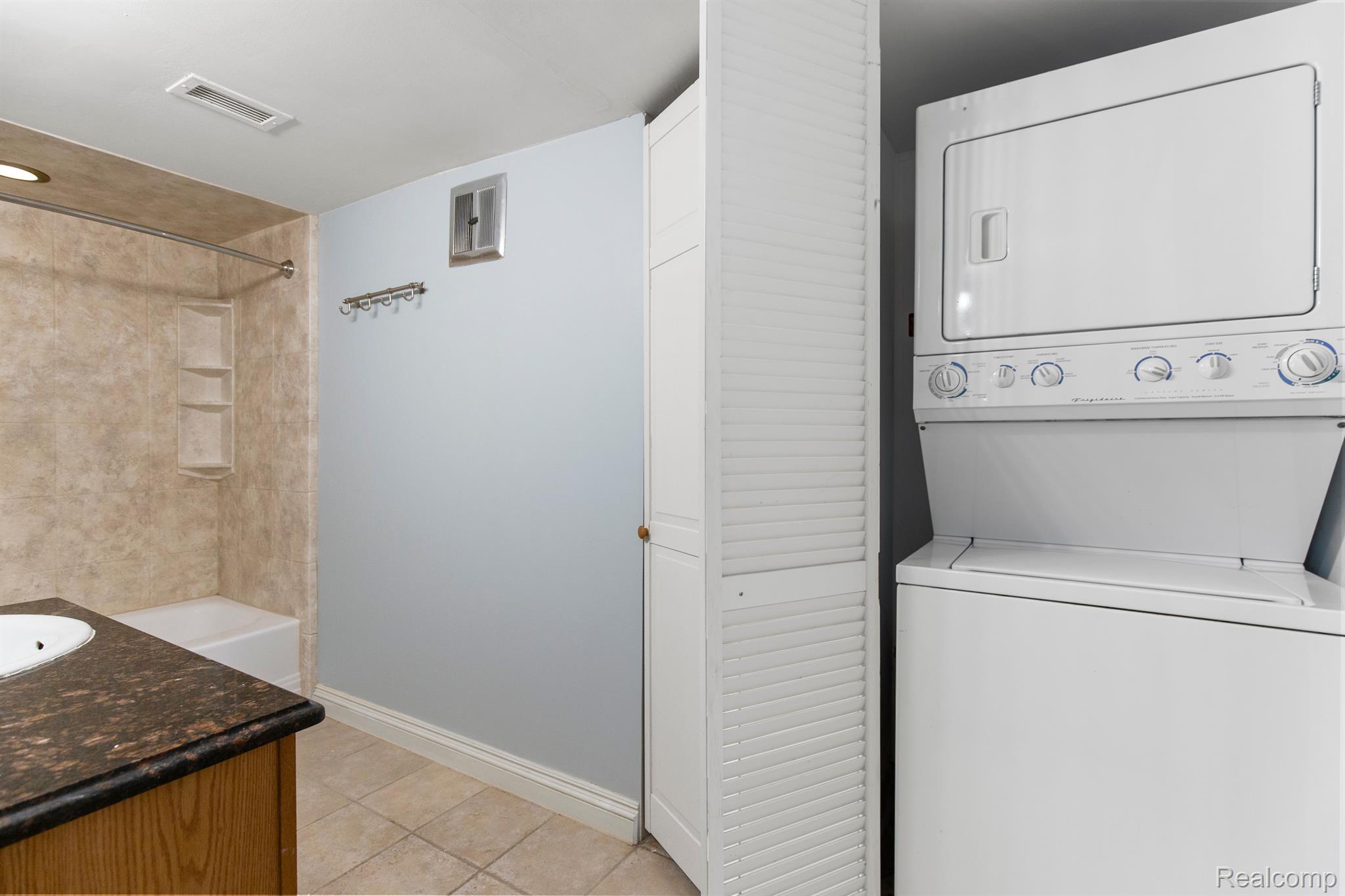 2247 WALTON Boulevard 46