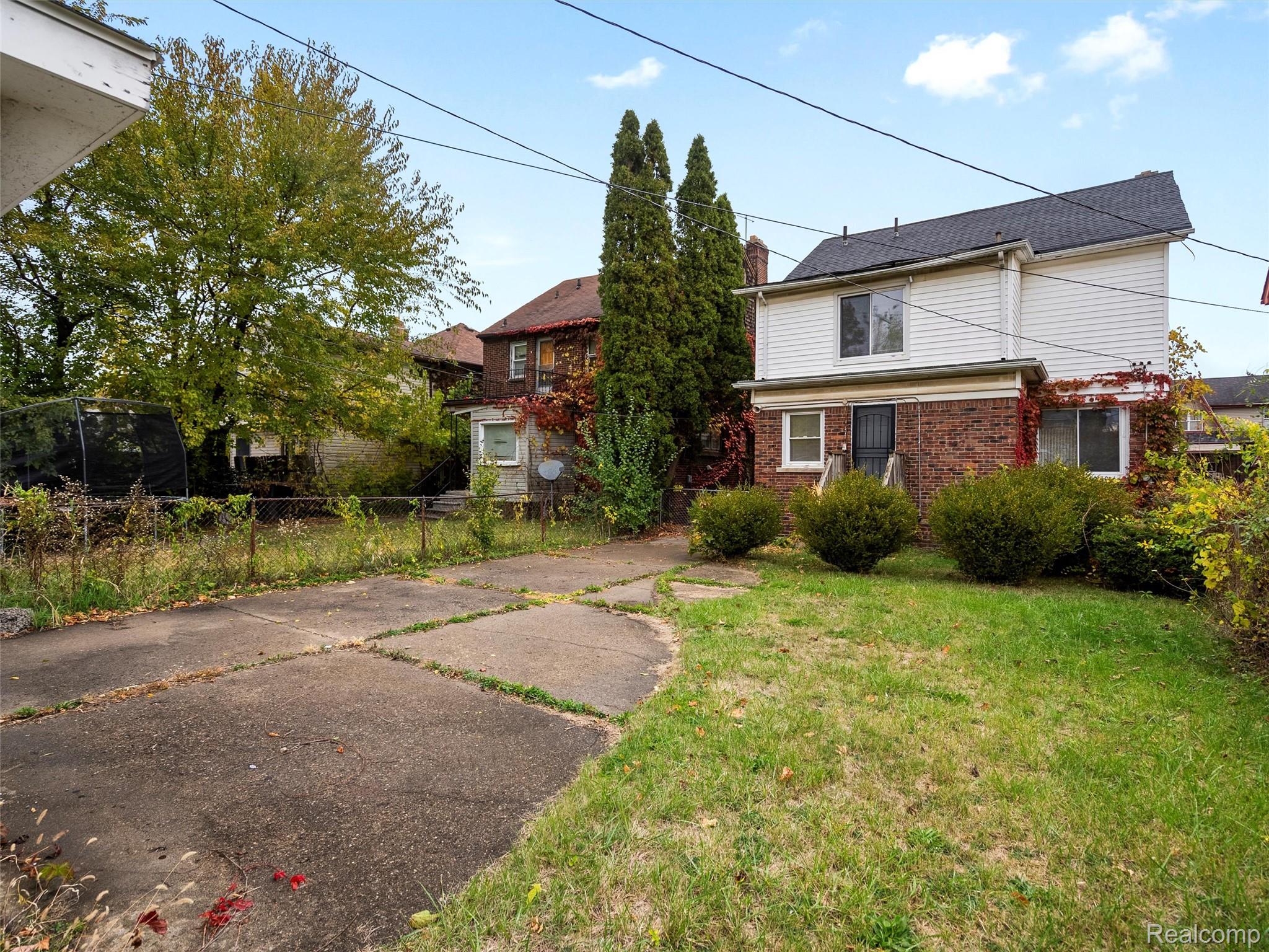 16211 Muirland Street