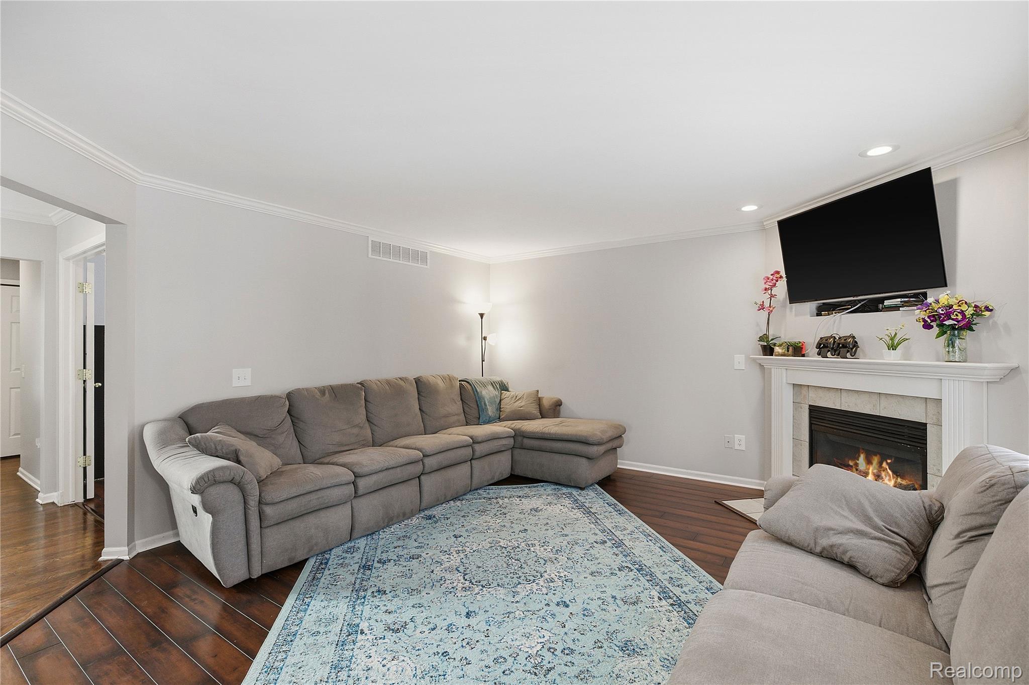 7167 Colchester Lane