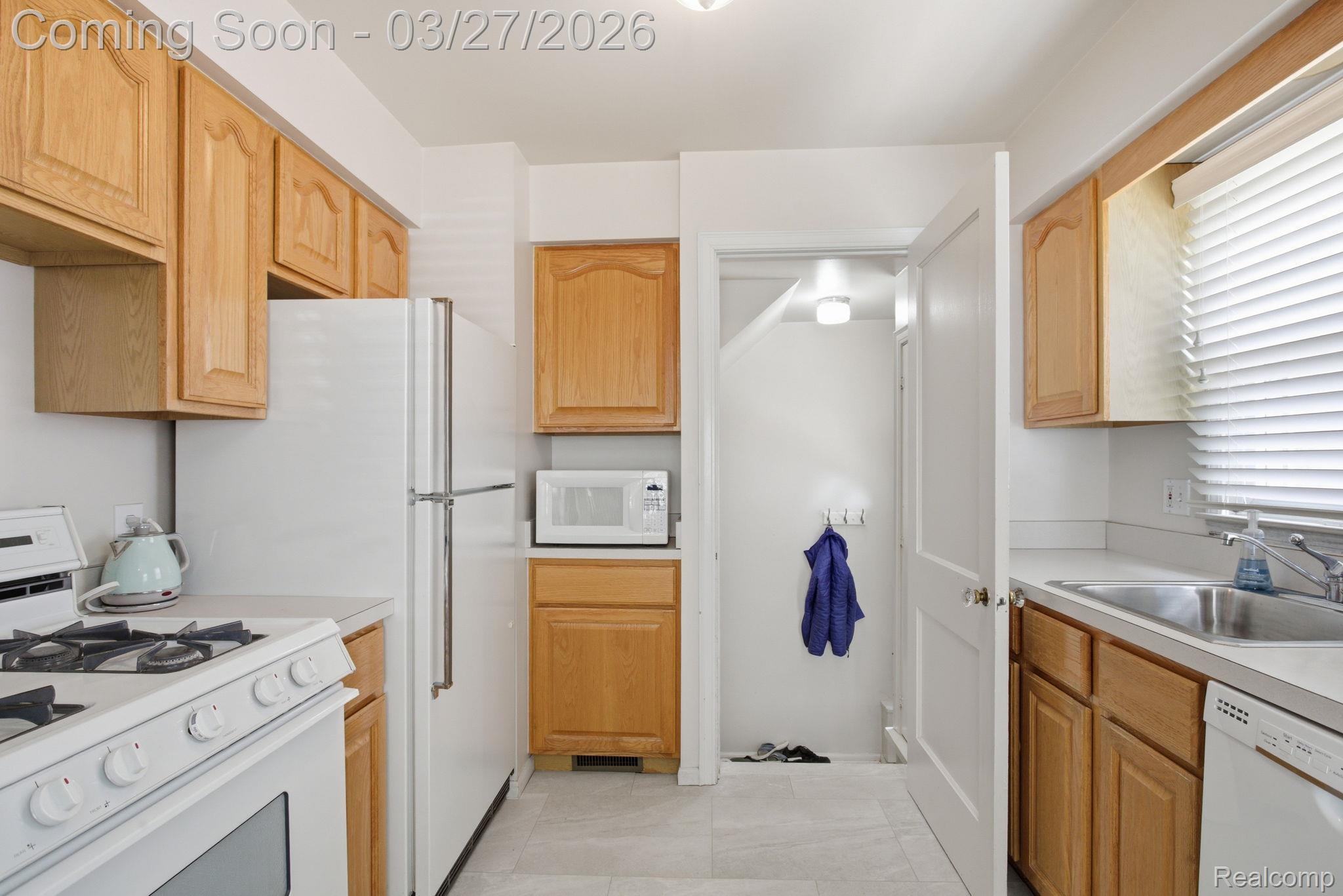 20728 Carlysle Street