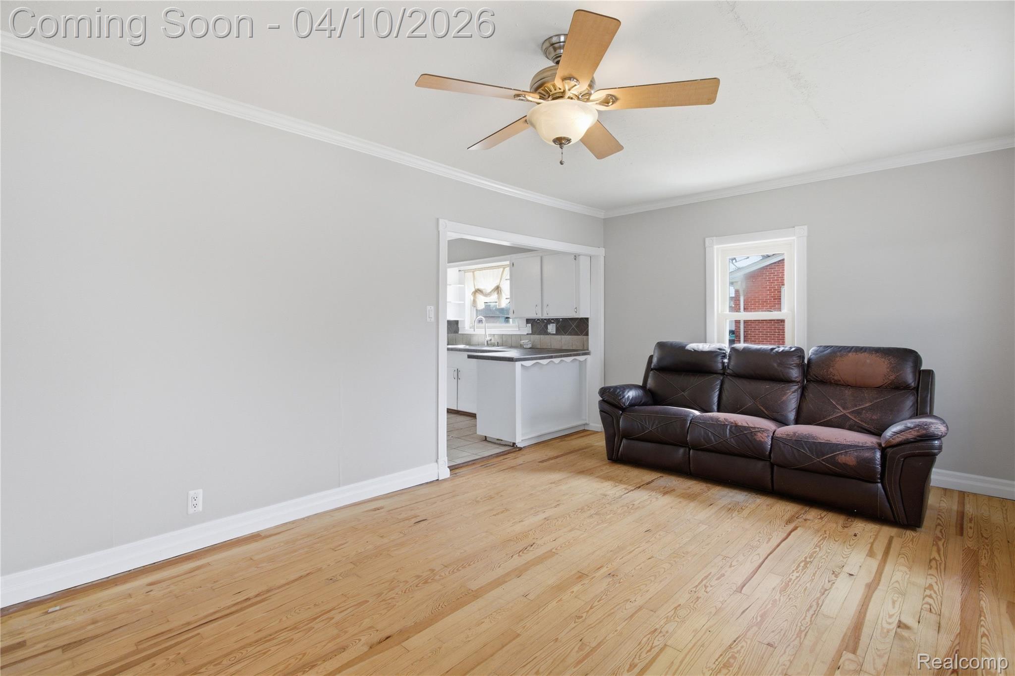 37886 Sunnybrook Street