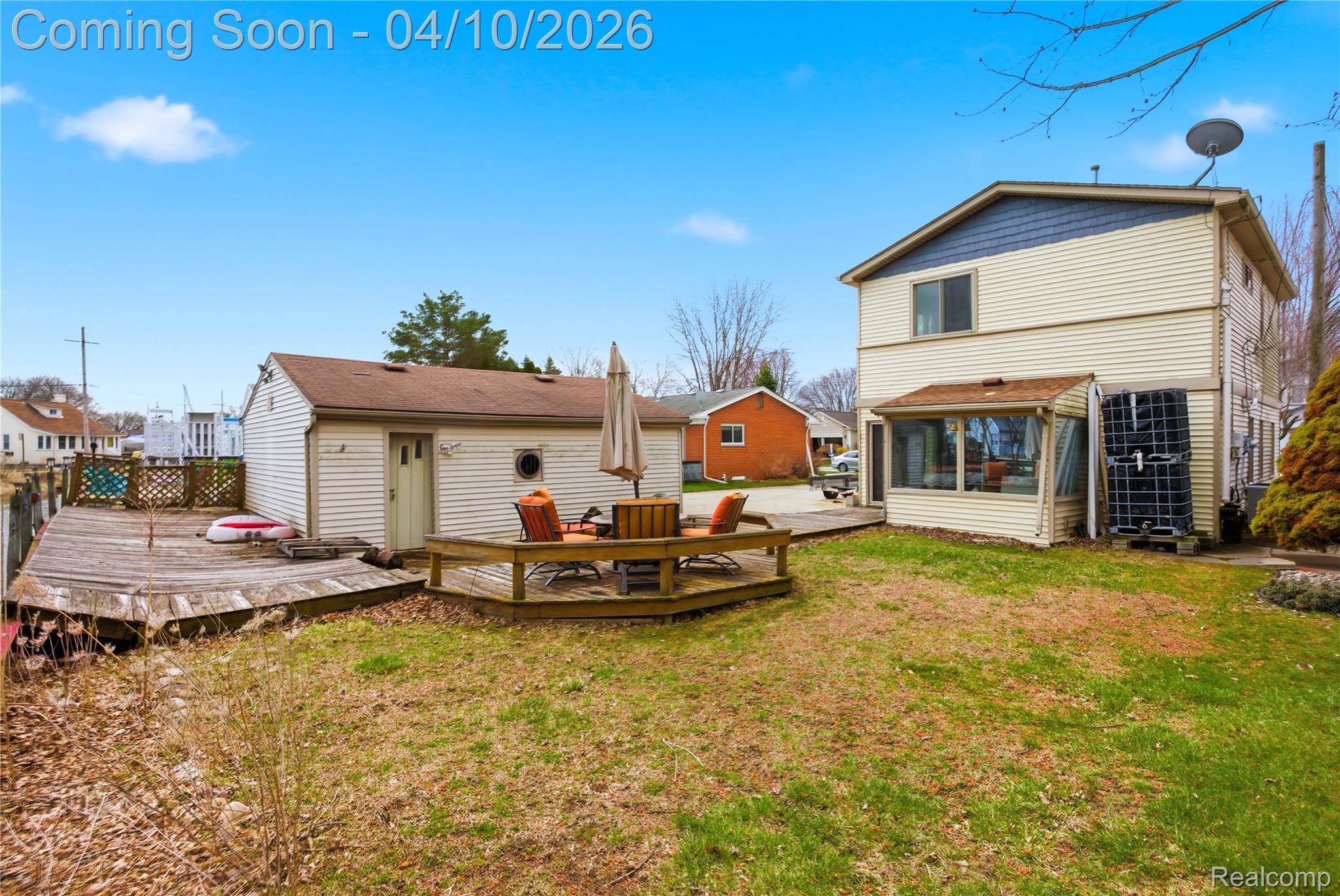 37886 Sunnybrook Street