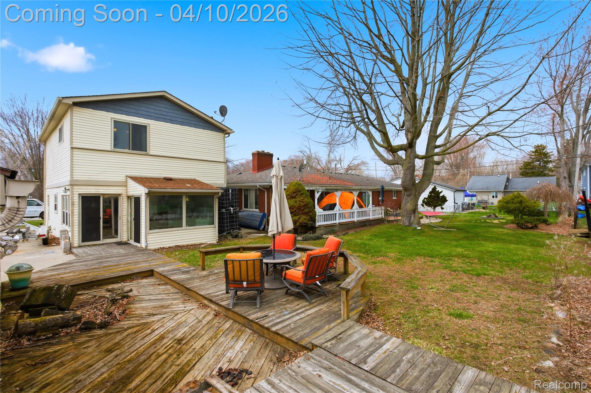 37886 Sunnybrook Street