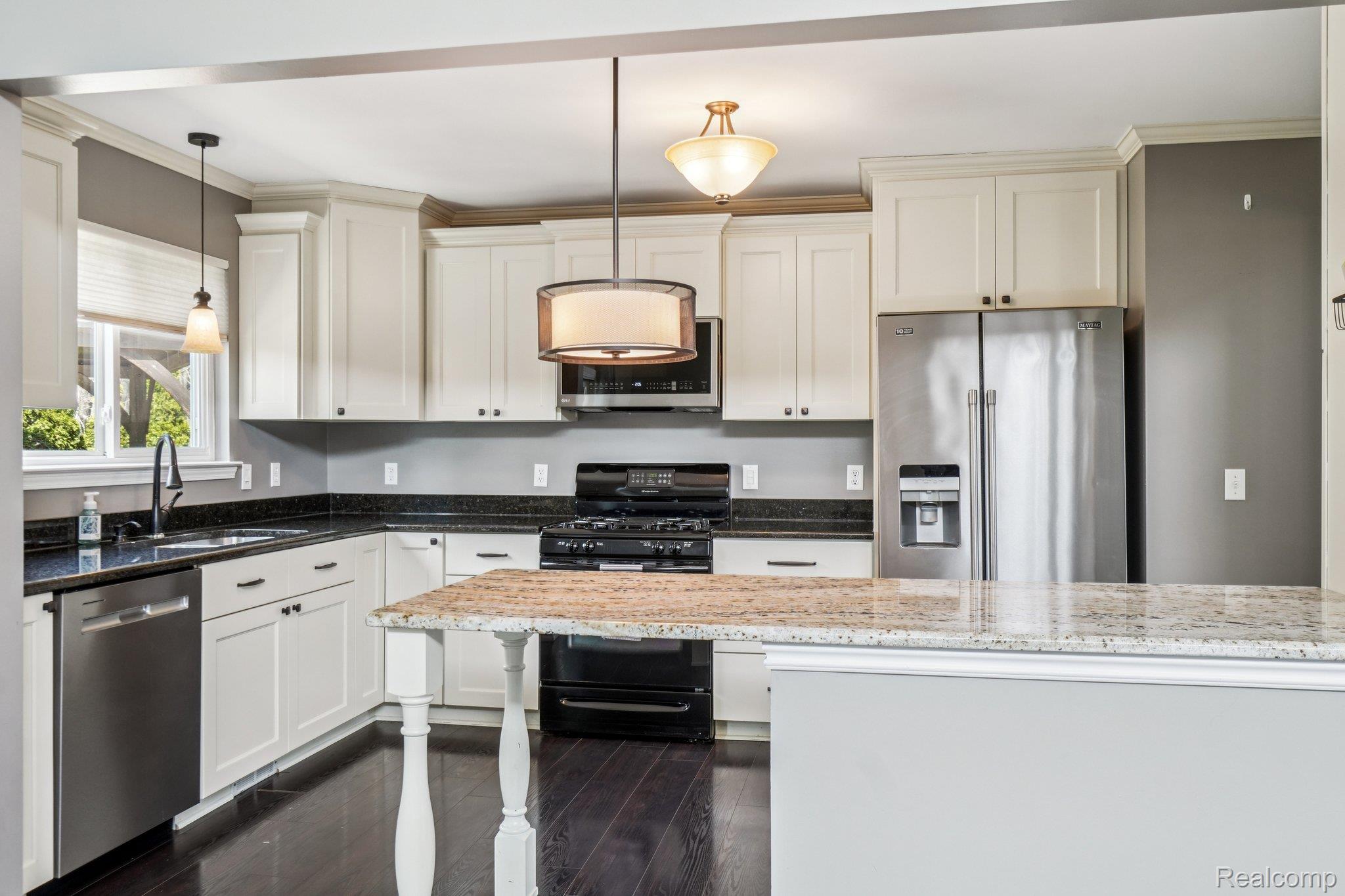 2651 Cherokee Hills Circle