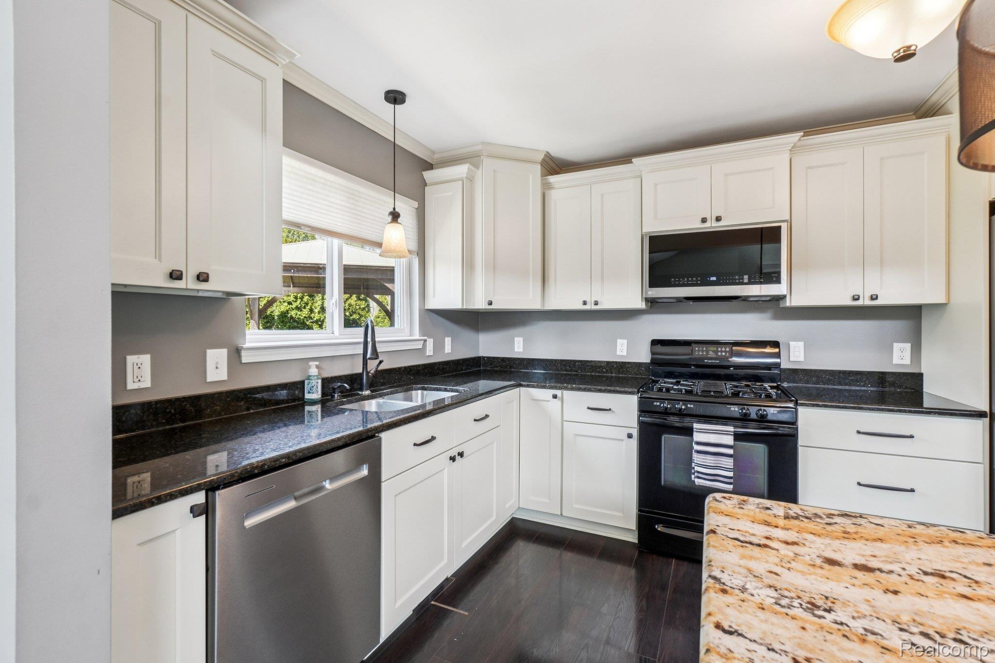 2651 Cherokee Hills Circle