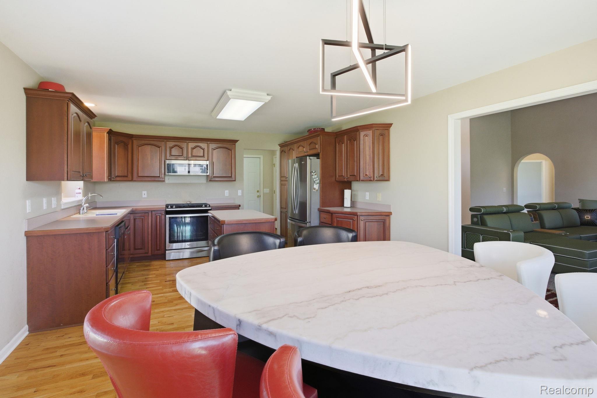 8378 Windstone Court