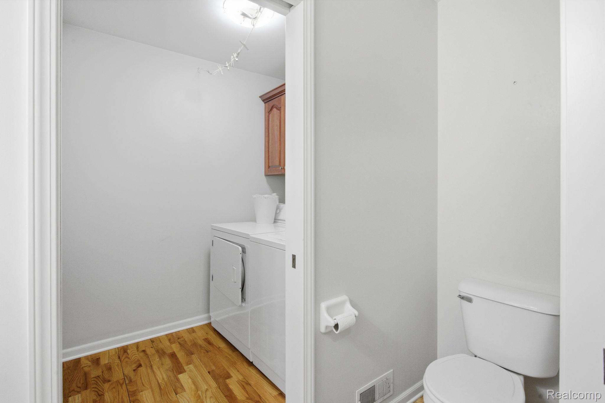 8378 Windstone Court