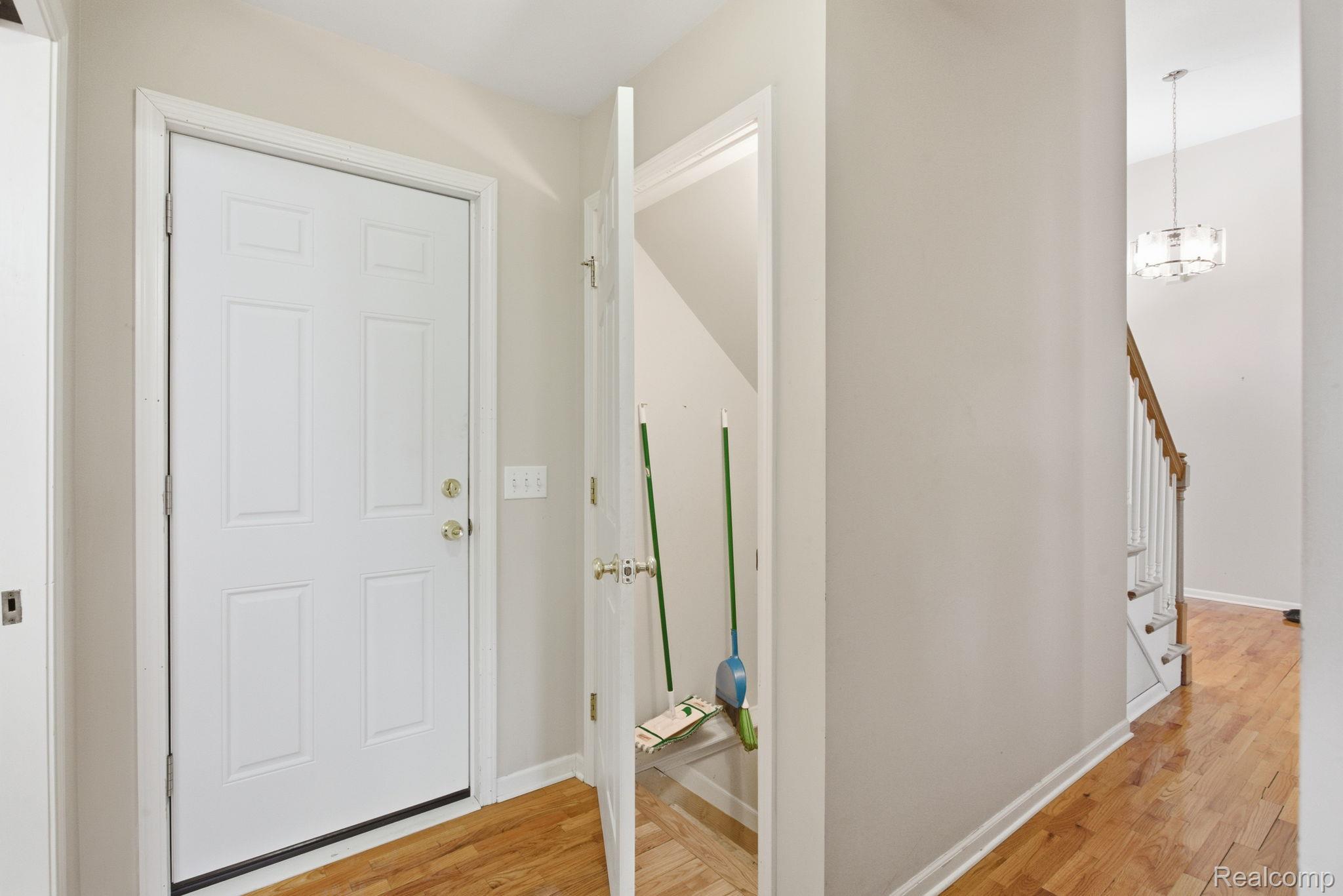 8378 Windstone Court