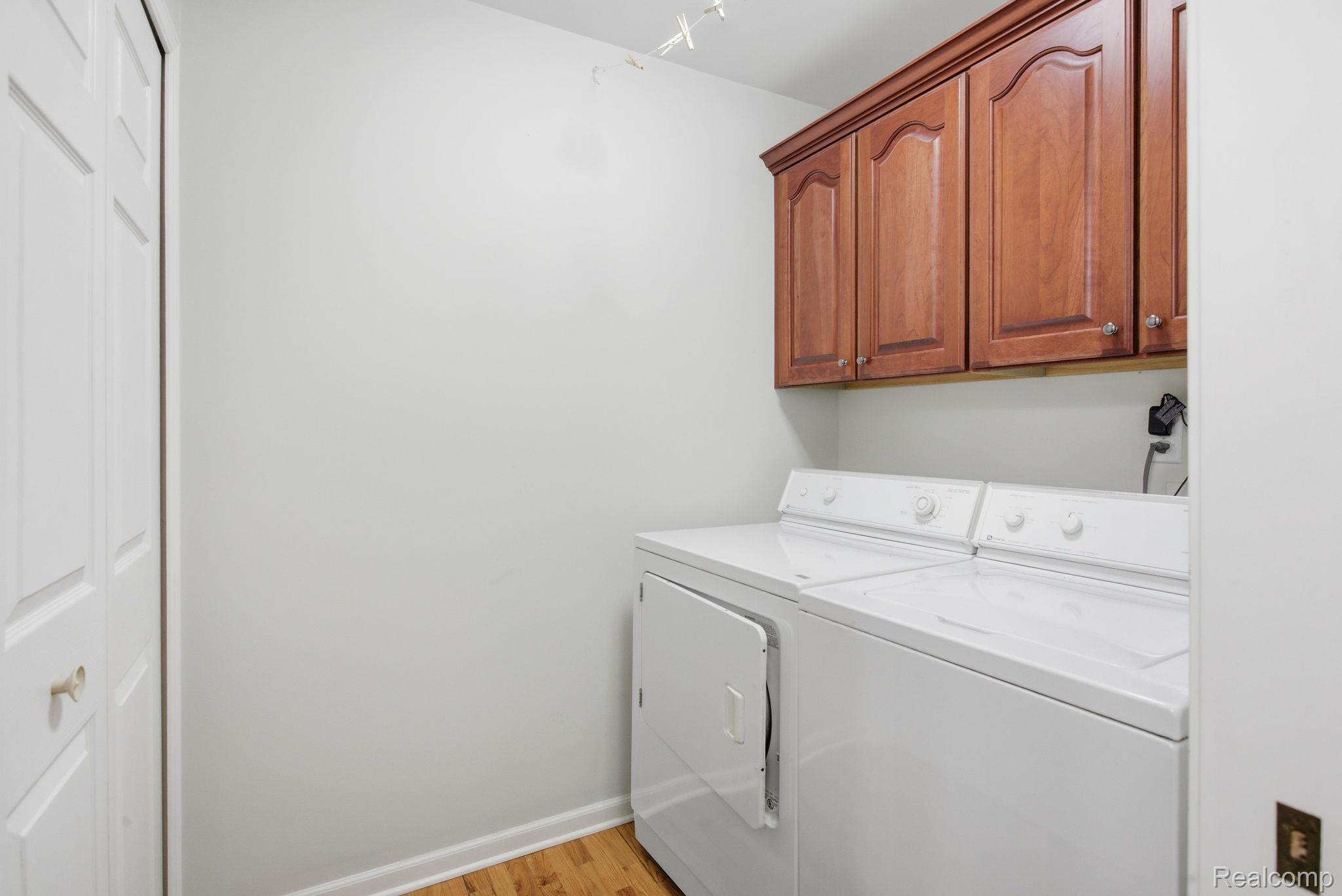 8378 Windstone Court