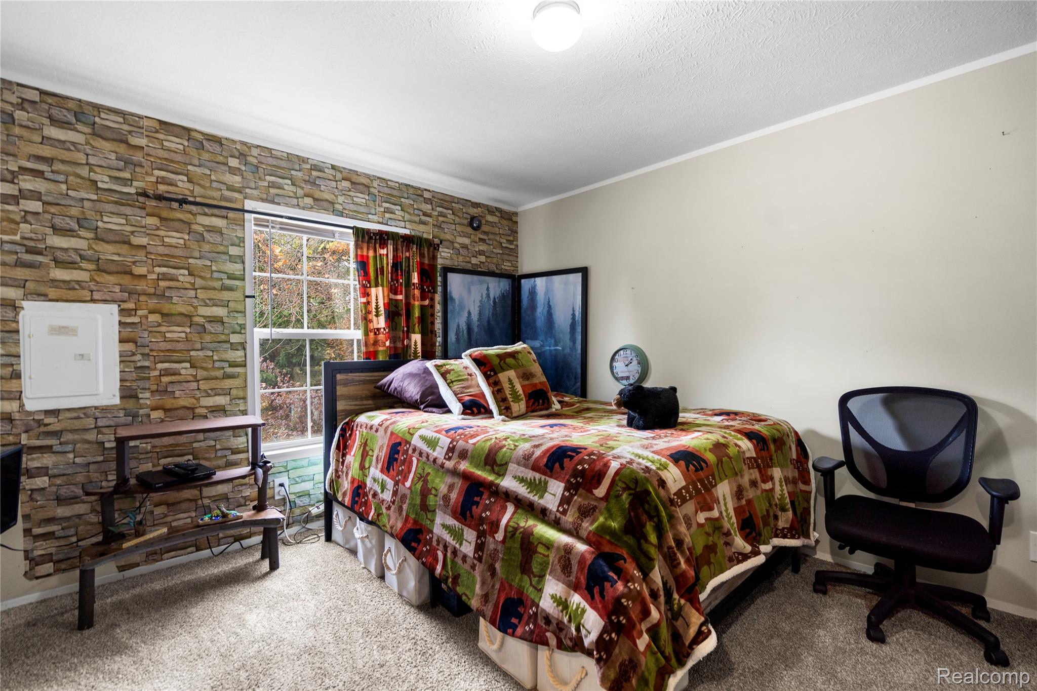 75 Woodridge Court