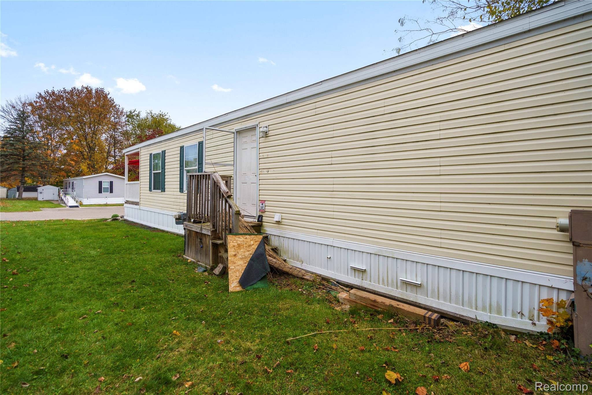 75 Woodridge Court