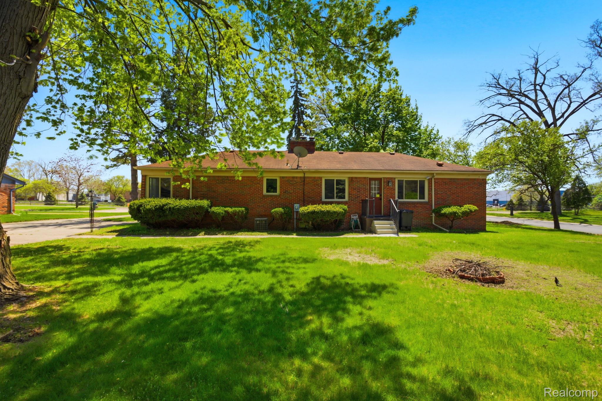 35564 Schoolcraft Road