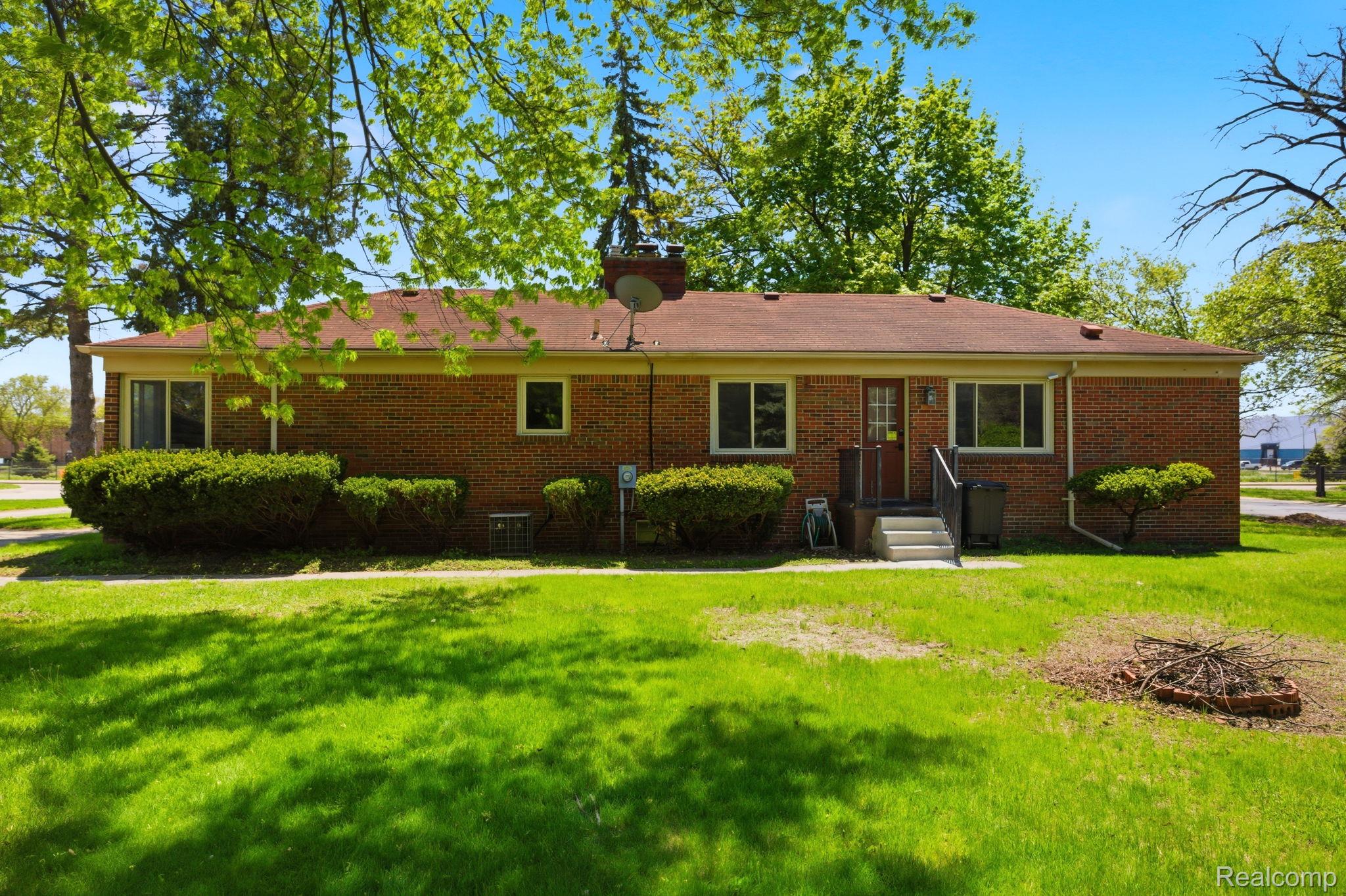 35564 Schoolcraft Road