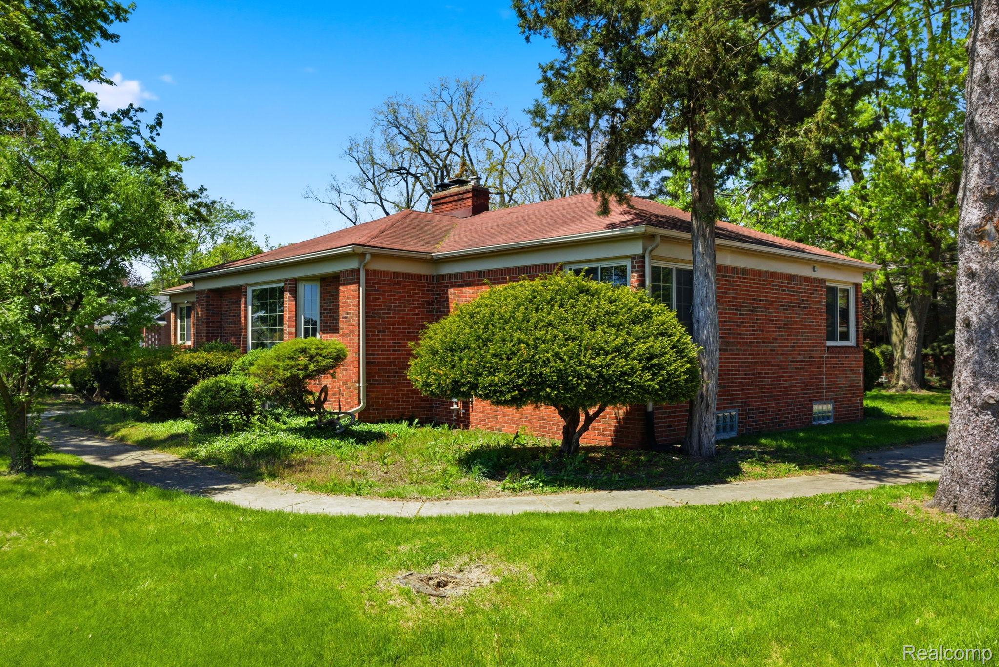 35564 Schoolcraft Road