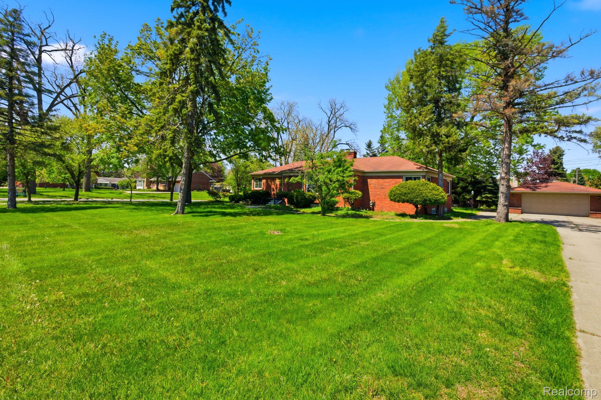 35564 Schoolcraft Road