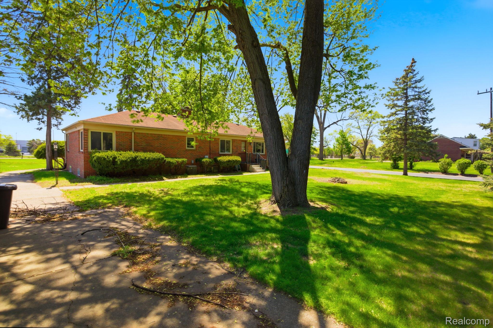 35564 Schoolcraft Road