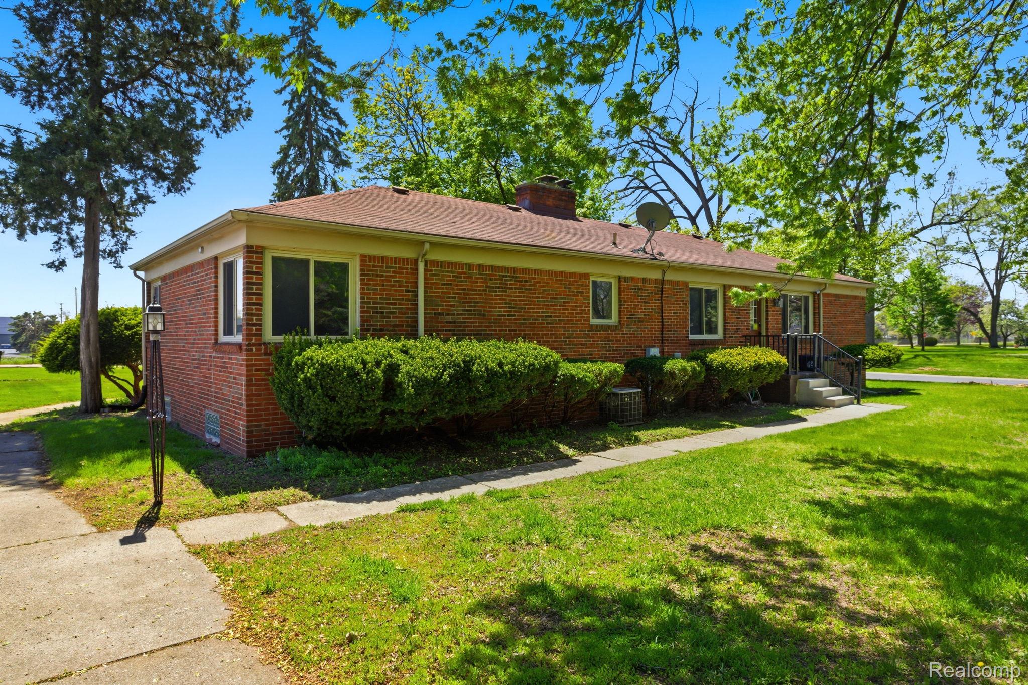 35564 Schoolcraft Road
