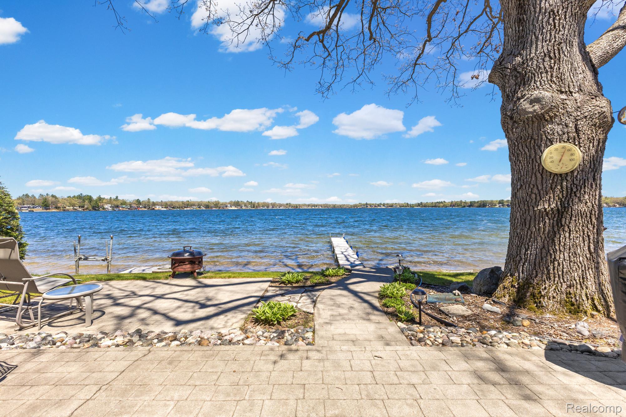 1434 Lake Drive