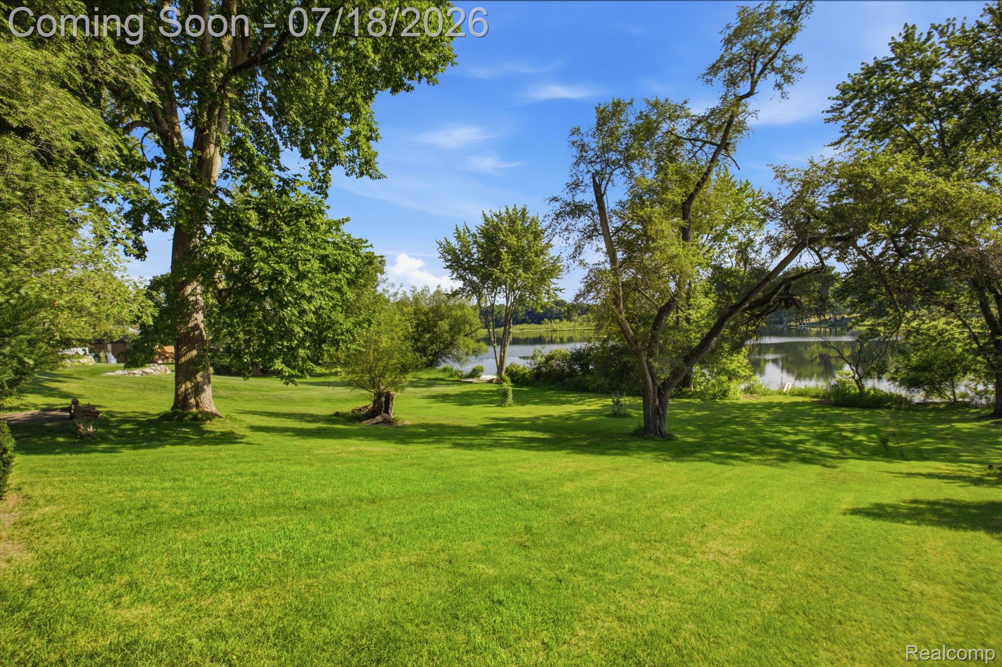 2726 Bay Drive