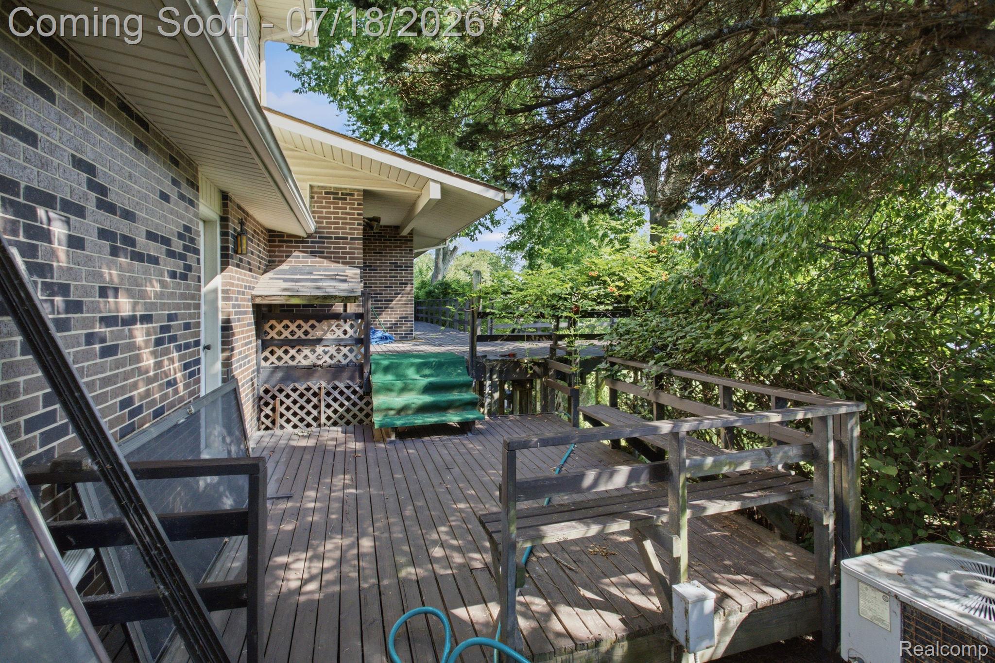 2726 Bay Drive