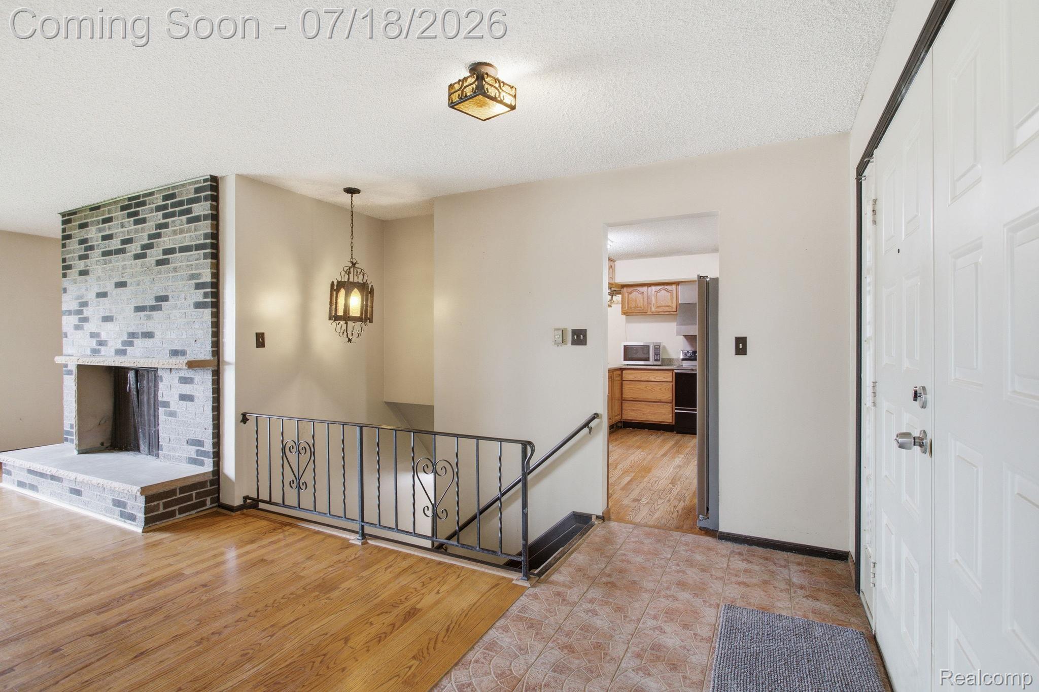 2726 Bay Drive