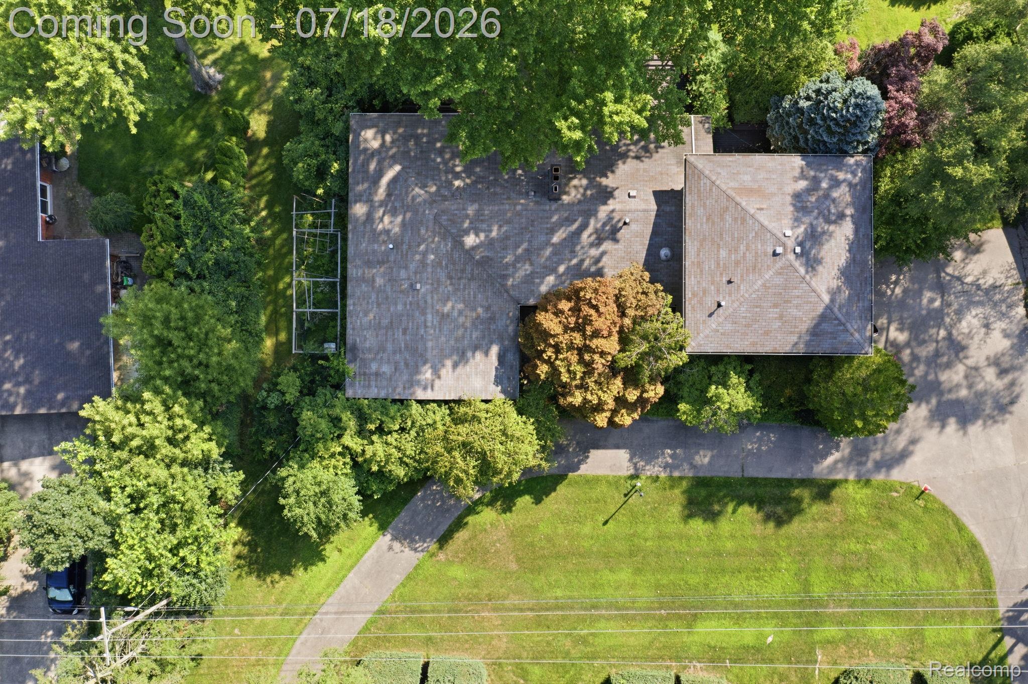 2726 Bay Drive